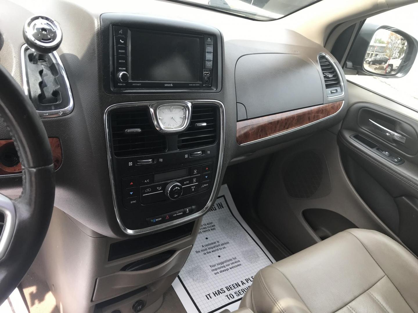 2016 Black /Tan Chrysler Town & Country Touring (2C4RC1BG5GR) with an 3.6L V6 DOHC 24V engine, 6A transmission, located at 577 Chester Pike, Prospect Park, PA, 19076, (610) 237-1015, 39.886154, -75.302338 - 2016 Chrysler Town & Country Touring: DVD player, stow and go seating, new PA inspection, SUPER CLEAN, runs LIKE NEW! This vehicle comes inspected and has been given a bumper to bumper safety check. It is very clean, reliable, and well maintained. We offer a unique pay plan that is known for bein - Photo#12