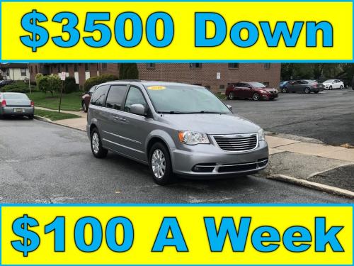 2016 Chrysler Town & Country Touring