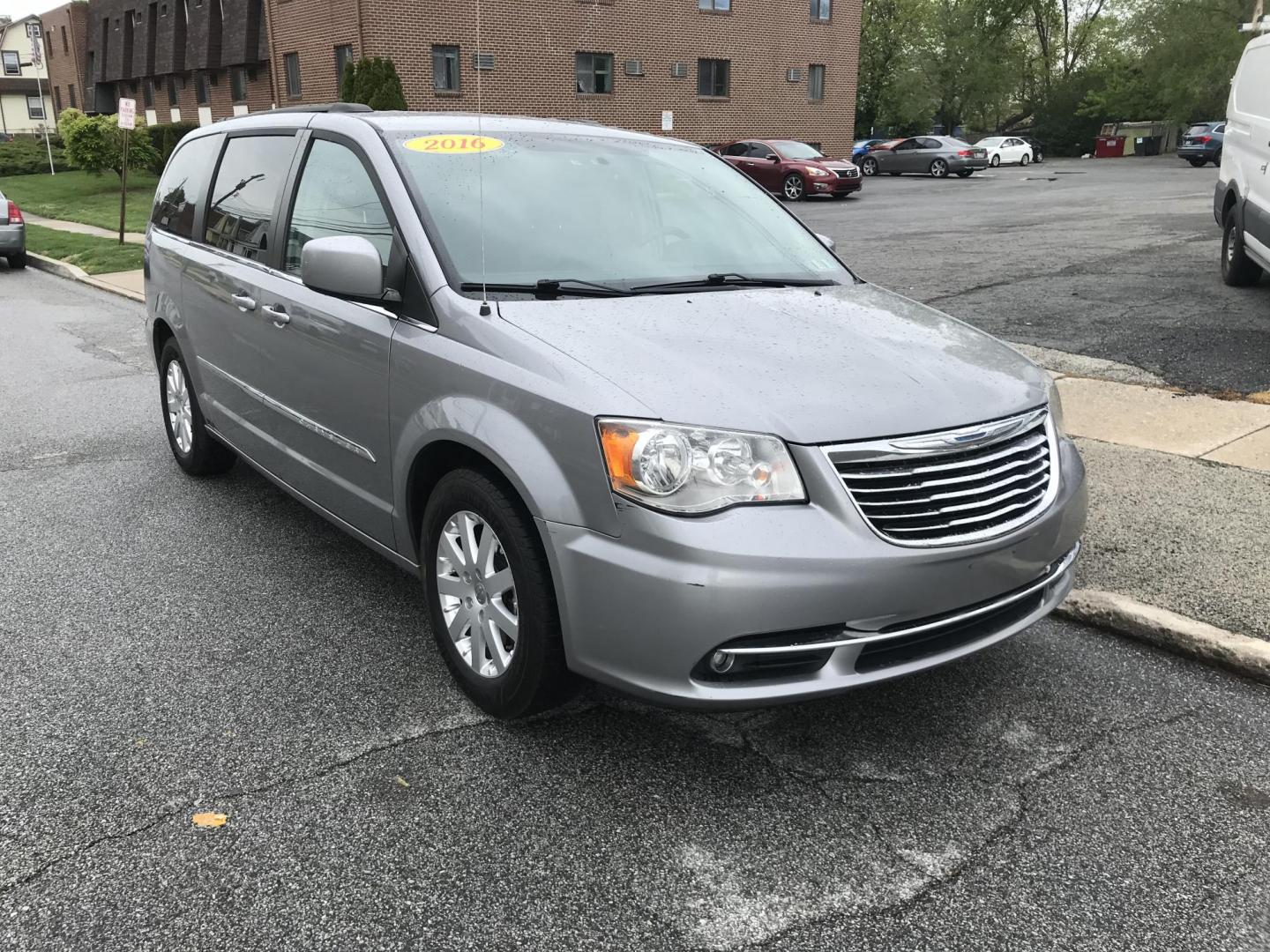 2016 Silver /Tan Chrysler Town & Country Touring (2C4RC1BG1GR) with an 3.6L V6 DOHC 24V engine, 6A transmission, located at 577 Chester Pike, Prospect Park, PA, 19076, (610) 237-1015, 39.886154, -75.302338 - 2016 Chrysler Town & Country Touring: DVD player, backup camera, stow and go seating, new PA inspection, SUPER CLEAN, runs LIKE NEW! This vehicle comes inspected and has been given a bumper to bumper safety check. It is very clean, reliable, and well maintained. We offer a unique pay plan that is - Photo#2
