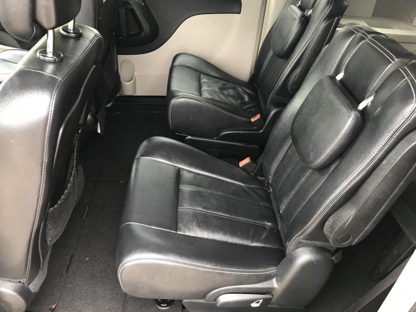 2016 Silver /Tan Chrysler Town & Country Touring (2C4RC1BG1GR) with an 3.6L V6 DOHC 24V engine, 6A transmission, located at 577 Chester Pike, Prospect Park, PA, 19076, (610) 237-1015, 39.886154, -75.302338 - 2016 Chrysler Town & Country Touring: DVD player, backup camera, stow and go seating, new PA inspection, SUPER CLEAN, runs LIKE NEW! This vehicle comes inspected and has been given a bumper to bumper safety check. It is very clean, reliable, and well maintained. We offer a unique pay plan that is - Photo#17