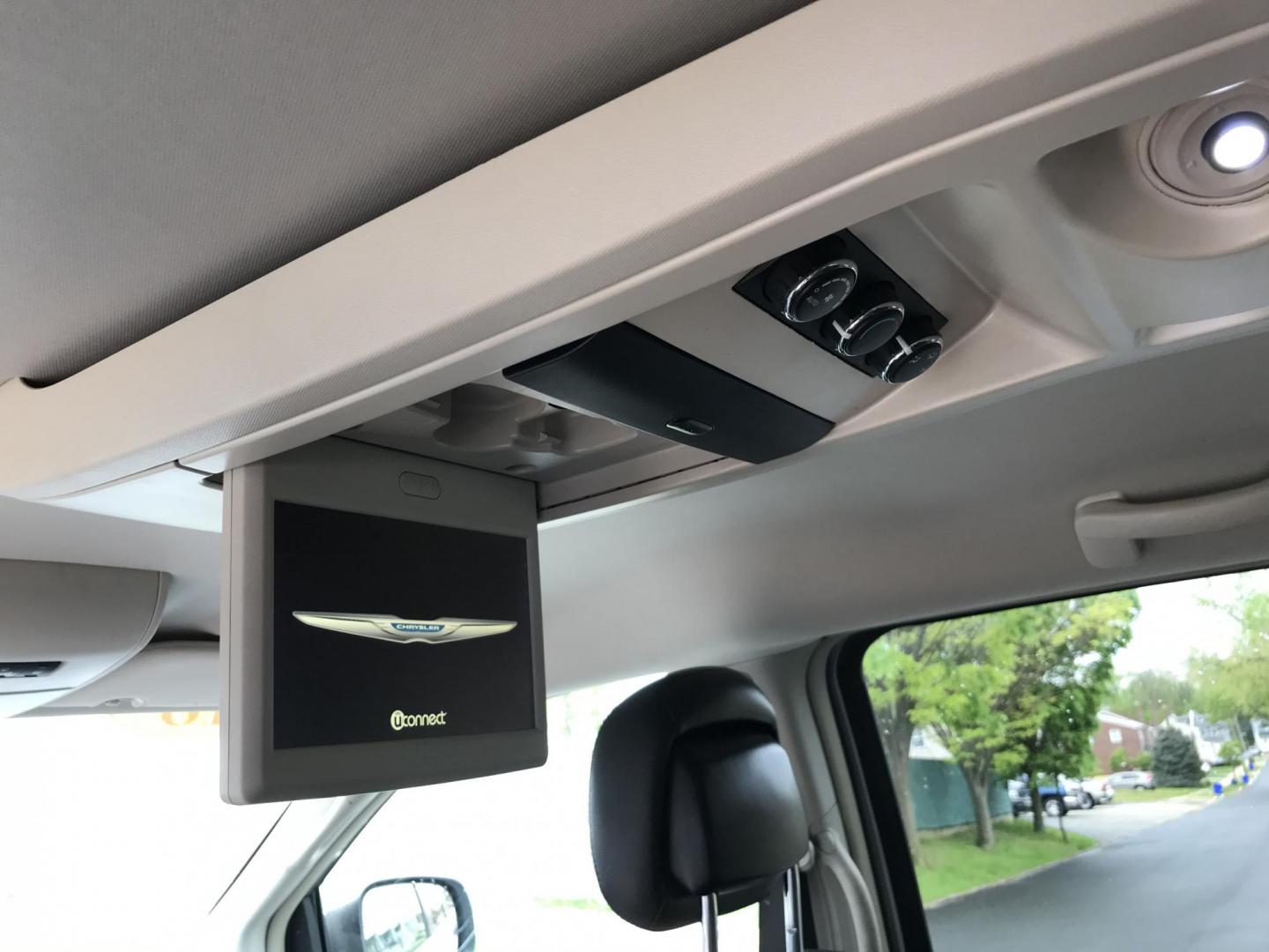 2016 Silver /Tan Chrysler Town & Country Touring (2C4RC1BG1GR) with an 3.6L V6 DOHC 24V engine, 6A transmission, located at 577 Chester Pike, Prospect Park, PA, 19076, (610) 237-1015, 39.886154, -75.302338 - 2016 Chrysler Town & Country Touring: DVD player, backup camera, stow and go seating, new PA inspection, SUPER CLEAN, runs LIKE NEW! This vehicle comes inspected and has been given a bumper to bumper safety check. It is very clean, reliable, and well maintained. We offer a unique pay plan that is - Photo#20