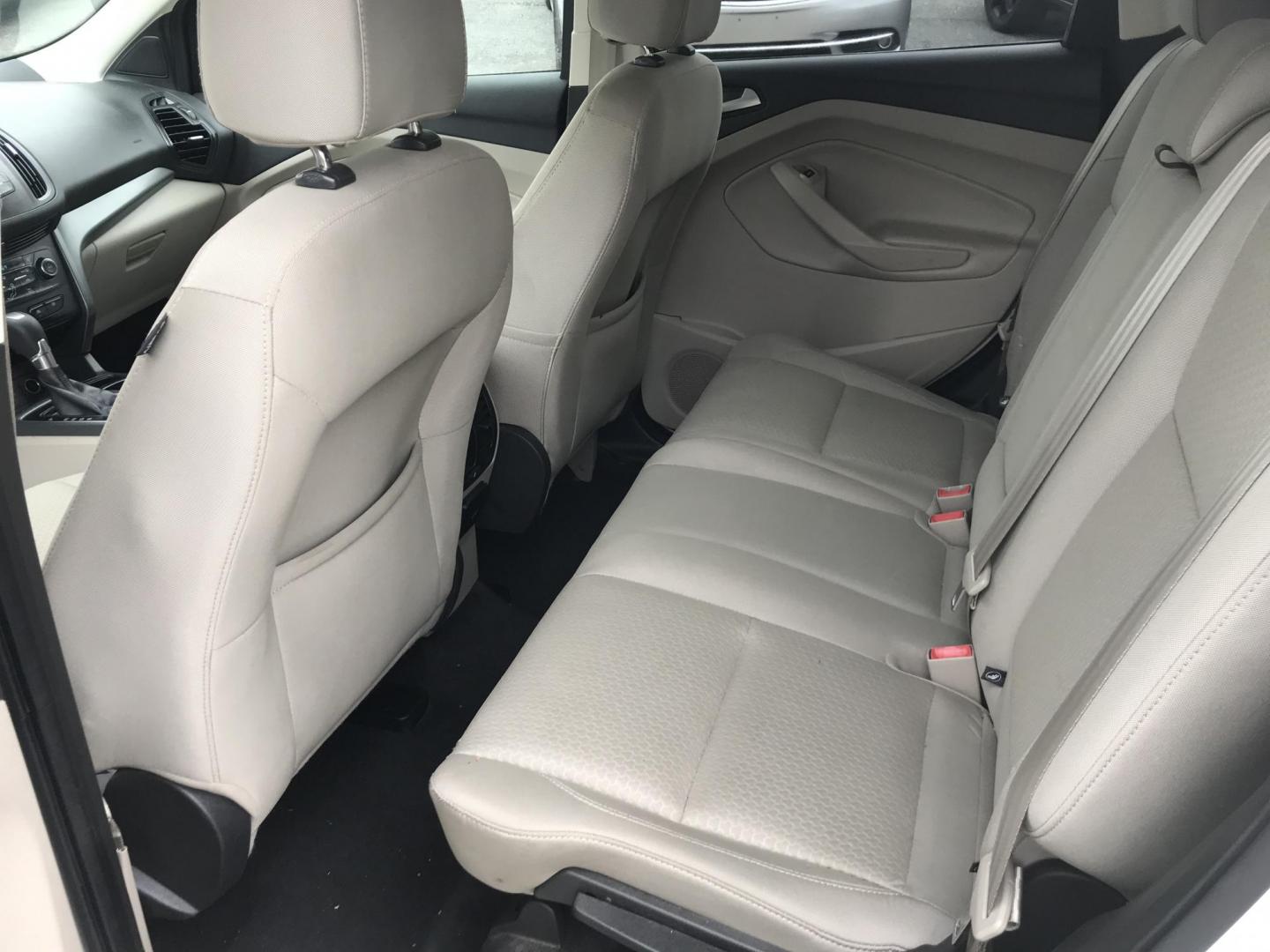 2017 White /Gray Ford Escape SE 4WD (1FMCU9GD6HU) with an 1.5L L4 DOHC 16V engine, 6A transmission, located at 577 Chester Pike, Prospect Park, PA, 19076, (610) 237-1015, 39.886154, -75.302338 - 2017 Ford Escape SE: 4x4, backup camera, new PA inspection, great on gas, SUPER CLEAN, runs LIKE NEW! This vehicle comes inspected and has been given a bumper to bumper safety check. It is very clean, reliable, and well maintained. We offer a unique pay plan that is known for being the easiest an - Photo#16