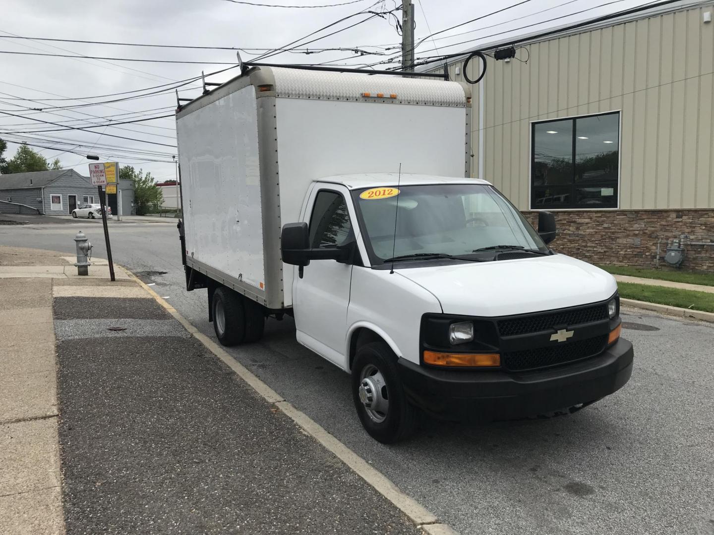 2012 White /Gray Chevrolet Express G3500 (1GB3G2CG2C1) with an 6.0L V8 OHV 16V FFV engine, 6-Speed Automatic transmission, located at 577 Chester Pike, Prospect Park, PA, 19076, (610) 237-1015, 39.886154, -75.302338 - 2012 Chevrolet Express 3500: Only 93k miles, power lift gate, backup camera, runs EXCELLENT! **Dimensions: 11 1/2 ft long, 7 1/2 ft wide, 7ft 3 inch tall** This vehicle comes inspected and has been given a bumper to bumper safety check. It is very clean, reliable, and well maintained. We offer a - Photo#3