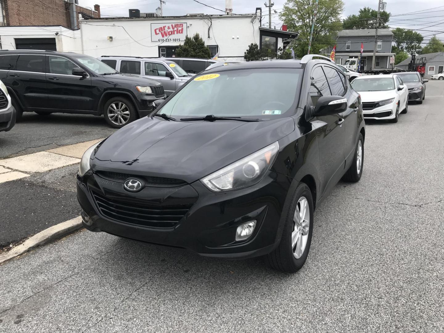 2012 Black /Gray Hyundai Tucson Limited (KM8JU3AC3CU) with an 2.4L L4 DOHC 16V engine, 6-Speed Automatic transmission, located at 577 Chester Pike, Prospect Park, PA, 19076, (610) 237-1015, 39.886154, -75.302338 - 2012 Hyundai Tucson LIMITED: Only 111k miles, new PA inspection, great on gas, SUPER CLEAN, runs LIKE NEW! This vehicle comes inspected and has been given a bumper to bumper safety check. It is very clean, reliable, and well maintained. We offer a unique pay plan that is known for being the easie - Photo#1