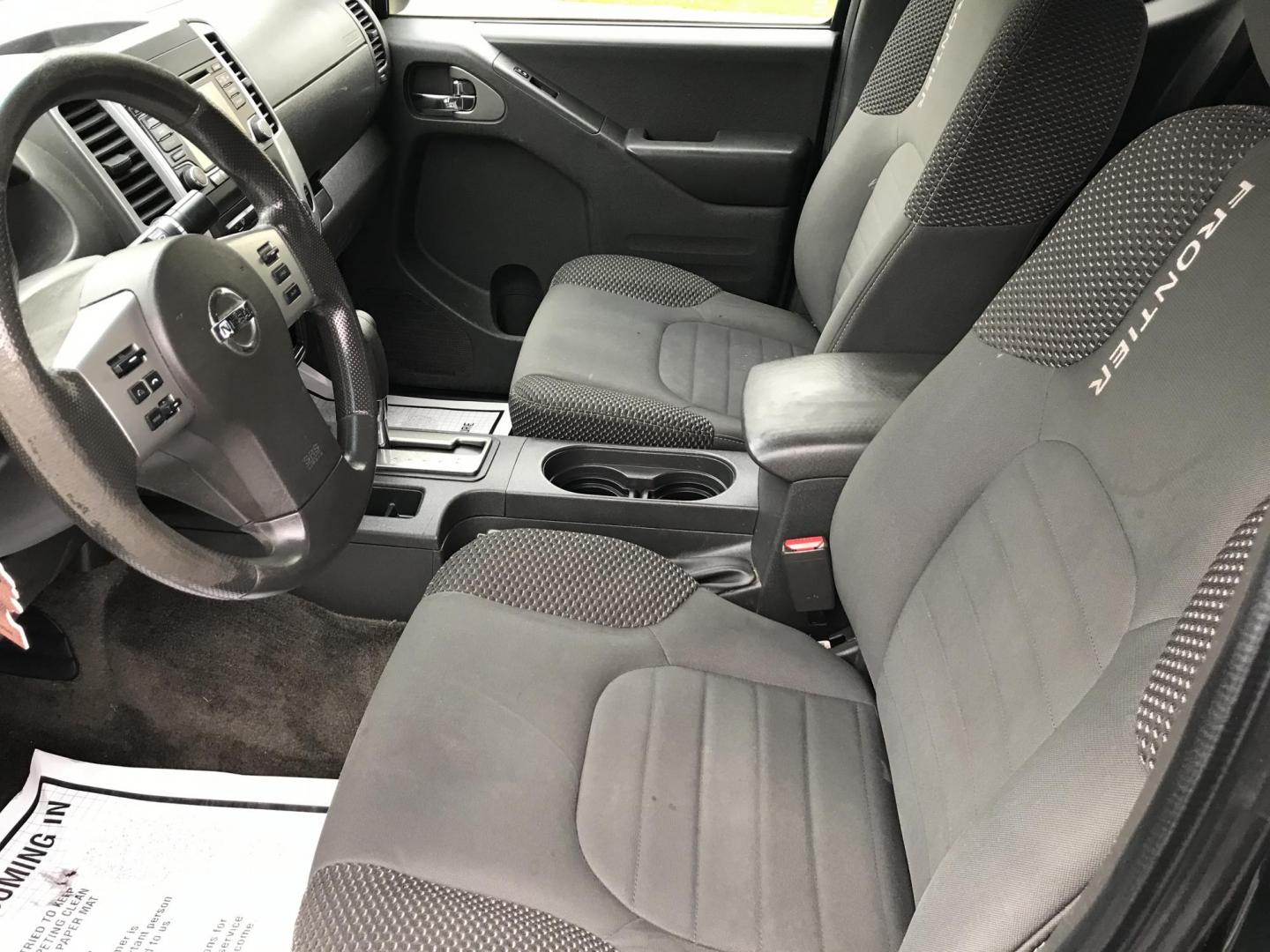 2017 Blue /Gray Nissan Frontier SV King Cab 5AT 2WD (1N6AD0CU2HN) with an 4.0L V6 DOHC 24V engine, 5A transmission, located at 577 Chester Pike, Prospect Park, PA, 19076, (610) 237-1015, 39.886154, -75.302338 - 2017 Nissan Frontier Desert Runner: Extended Cab, new PA inspection, bed cover, SUPER CLEAN, runs LIKE NEW! This vehicle comes inspected and has been given a bumper to bumper safety check. It is very clean, reliable, and well maintained. We offer a unique pay plan that is known for being the easi - Photo#9