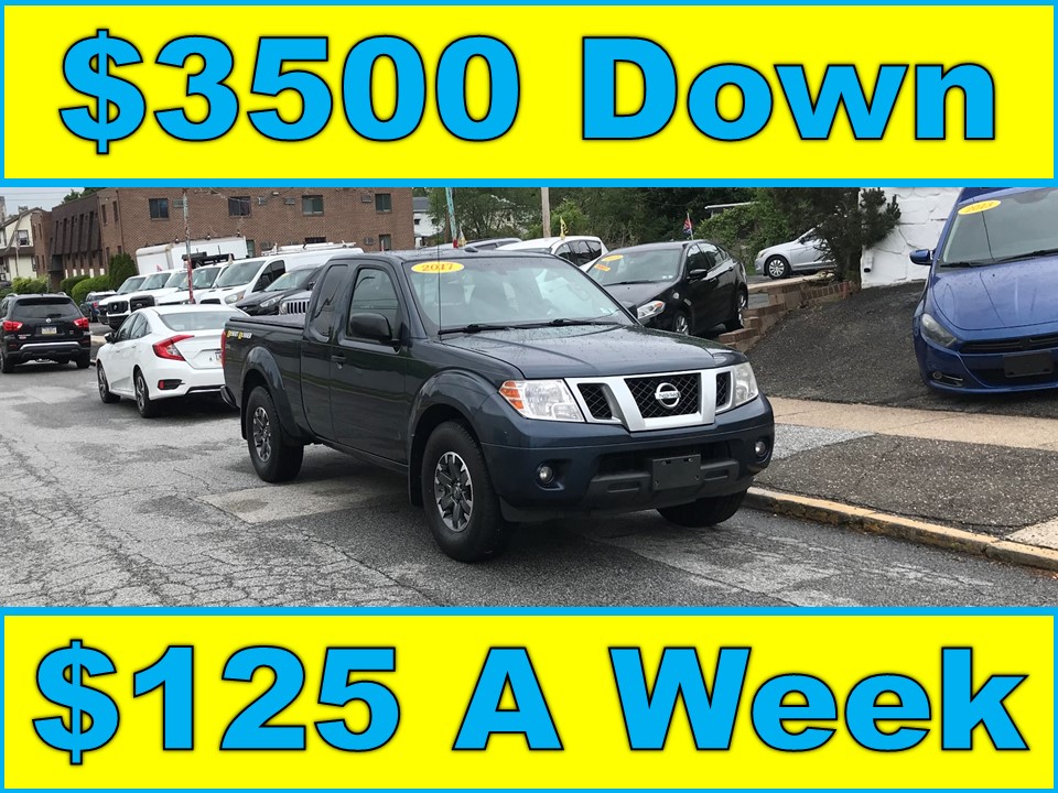 photo of 2017 Nissan Frontier SV King Cab 5AT Desert Runner
