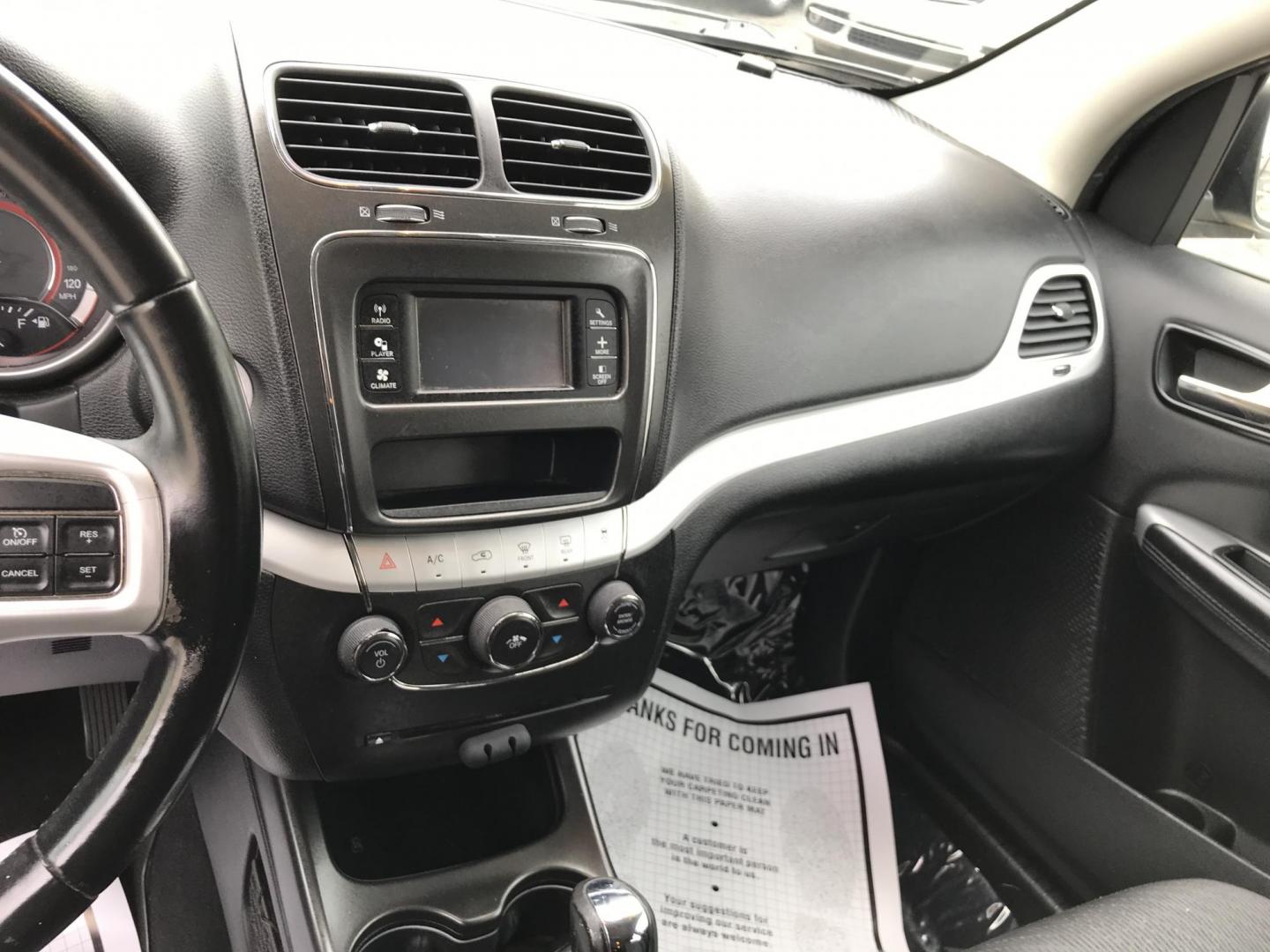2013 White /Gray Dodge Journey SE (3C4PDCAB5DT) with an 2.4L L4 DOHC 16V engine, 4-Speed Automatic transmission, located at 577 Chester Pike, Prospect Park, PA, 19076, (610) 237-1015, 39.886154, -75.302338 - 2013 Dodge Journey: Only 114k miles, 3rd row seating, new PA inspection, RUNS LIKE NEW! This vehicle comes inspected and has been given a bumper to bumper safety check. It is very clean, reliable, and well maintained. We offer a unique pay plan that is known for being the easiest and fastest fina - Photo#11