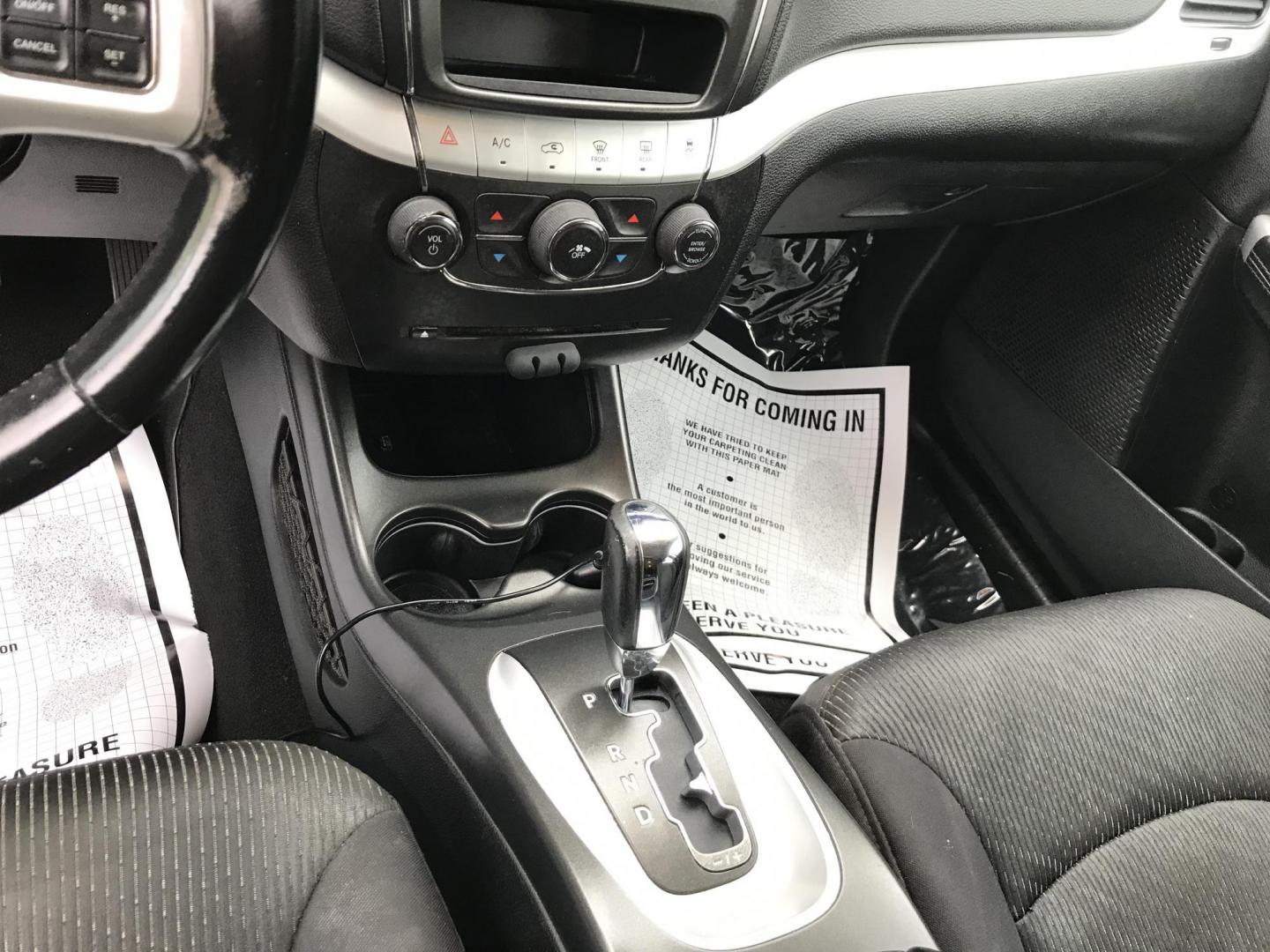 2013 White /Gray Dodge Journey SE (3C4PDCAB5DT) with an 2.4L L4 DOHC 16V engine, 4-Speed Automatic transmission, located at 577 Chester Pike, Prospect Park, PA, 19076, (610) 237-1015, 39.886154, -75.302338 - 2013 Dodge Journey: Only 114k miles, 3rd row seating, new PA inspection, RUNS LIKE NEW! This vehicle comes inspected and has been given a bumper to bumper safety check. It is very clean, reliable, and well maintained. We offer a unique pay plan that is known for being the easiest and fastest fina - Photo#12
