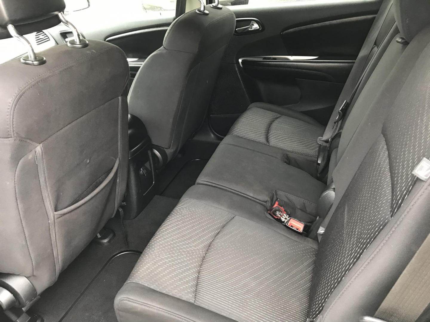 2013 White /Gray Dodge Journey SE (3C4PDCAB5DT) with an 2.4L L4 DOHC 16V engine, 4-Speed Automatic transmission, located at 577 Chester Pike, Prospect Park, PA, 19076, (610) 237-1015, 39.886154, -75.302338 - 2013 Dodge Journey: Only 114k miles, 3rd row seating, new PA inspection, RUNS LIKE NEW! This vehicle comes inspected and has been given a bumper to bumper safety check. It is very clean, reliable, and well maintained. We offer a unique pay plan that is known for being the easiest and fastest fina - Photo#15
