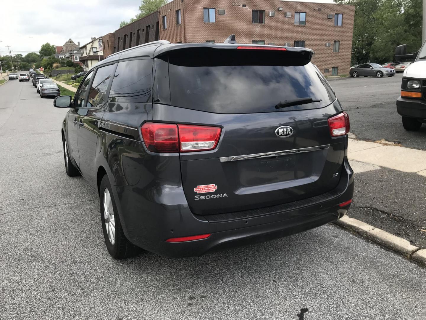2016 Gray /Gray Kia Sedona LX (KNDMB5C16G6) with an 3.3L V6 DOHC 24V engine, 6-Speed Automatic transmission, located at 577 Chester Pike, Prospect Park, PA, 19076, (610) 237-1015, 39.886154, -75.302338 - 2016 Kia Sedona: Only 111k miles, backup camera, new PA inspection, SUPER CLEAN, runs LIKE NEW! This vehicle comes inspected and has been given a bumper to bumper safety check. It is very clean, reliable, and well maintained. We offer a unique pay plan that is known for being the easiest and fast - Photo#5