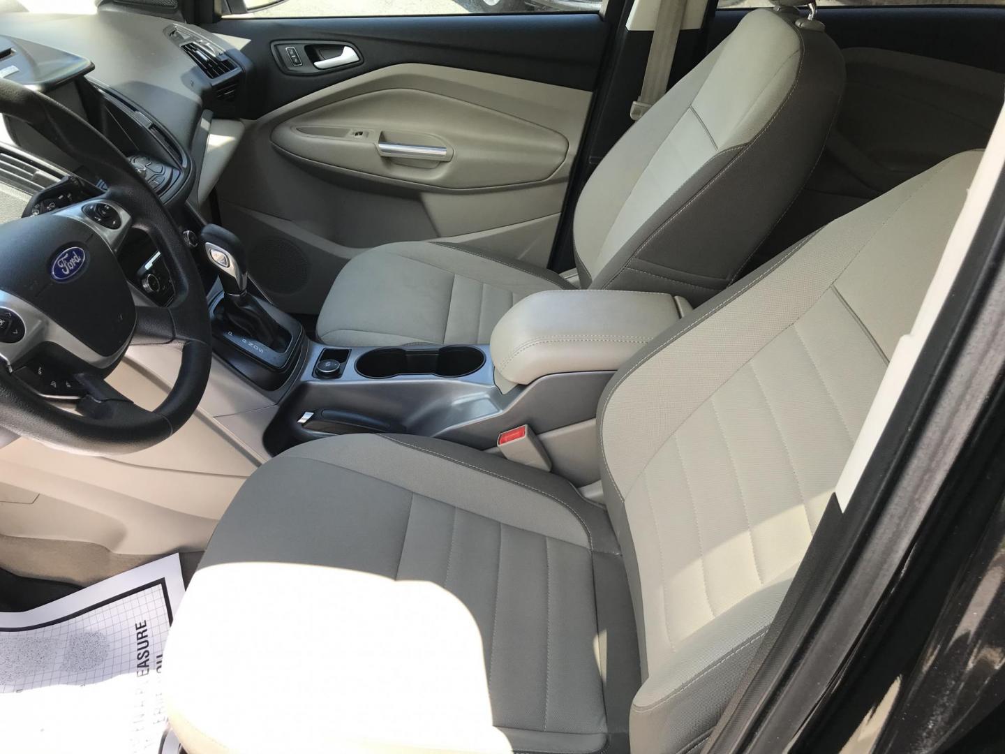 2015 Black /Gray Ford Escape SE 4WD (1FMCU9GX7FU) with an 1.6L L4 DOHC 16V engine, 6-Speed Automatic transmission, located at 577 Chester Pike, Prospect Park, PA, 19076, (610) 237-1015, 39.886154, -75.302338 - 2015 Ford Escape SE: Only 79k miles, 4x4, navigation system, backup camera, SUPER CLEAN, runs LIKE NEW! This vehicle comes inspected and has been given a bumper to bumper safety check. It is very clean, reliable, and well maintained. We offer a unique pay plan that is known for being the easiest - Photo#9
