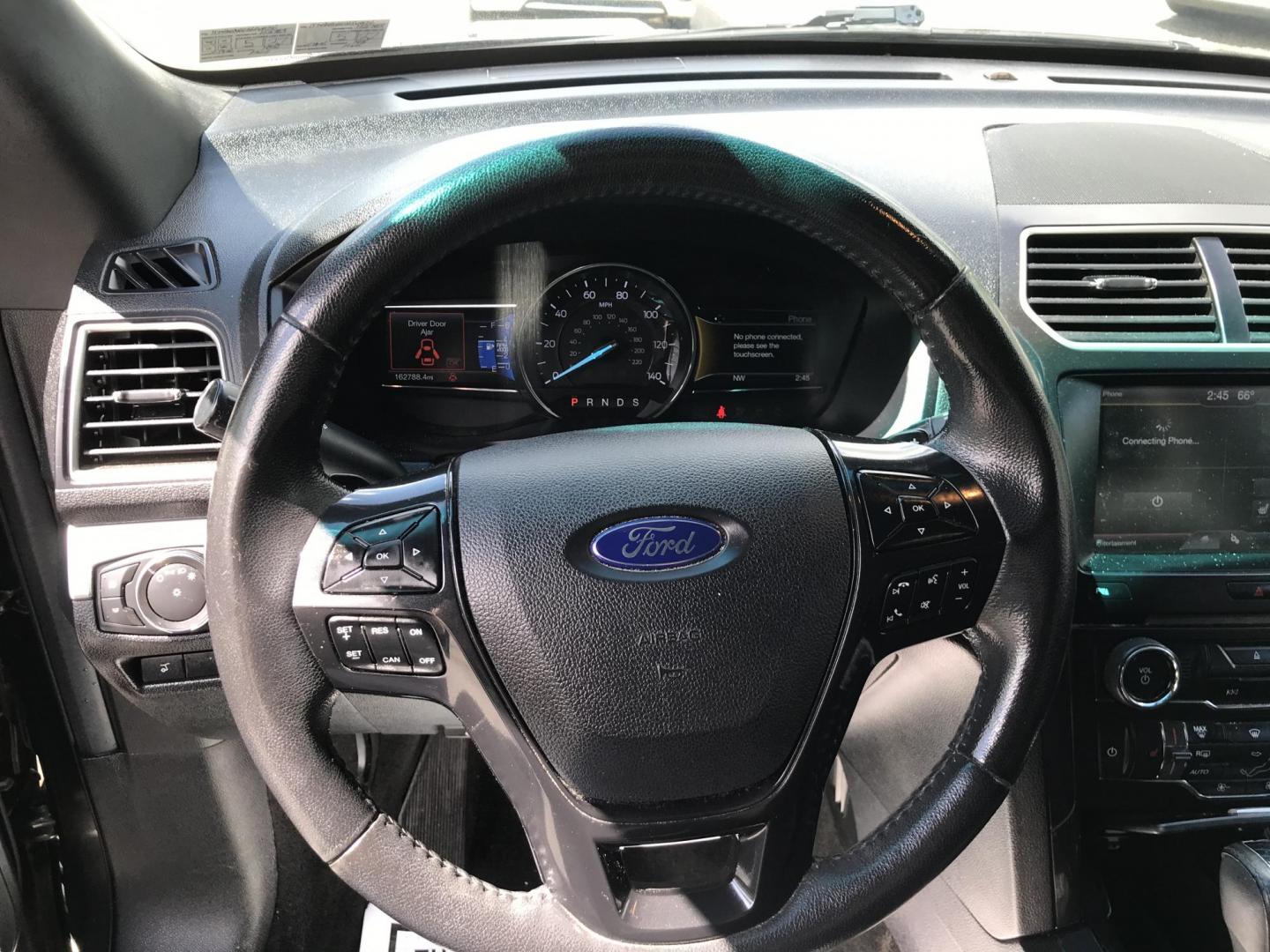 2016 Gray /Black Ford Explorer XLT 4WD (1FM5K8D80GG) with an 3.5L V6 DOHC 24V engine, 6-Speed Automatic transmission, located at 577 Chester Pike, Prospect Park, PA, 19076, (610) 237-1015, 39.886154, -75.302338 - 2016 Ford Explorer XLT: 3rd row seating, 4x4, backup camera, new PA inspection, SUPER CLEAN, runs LIKE NEW! This vehicle comes inspected and has been given a bumper to bumper safety check. It is very clean, reliable, and well maintained. We offer a unique pay plan that is known for being the easi - Photo#11