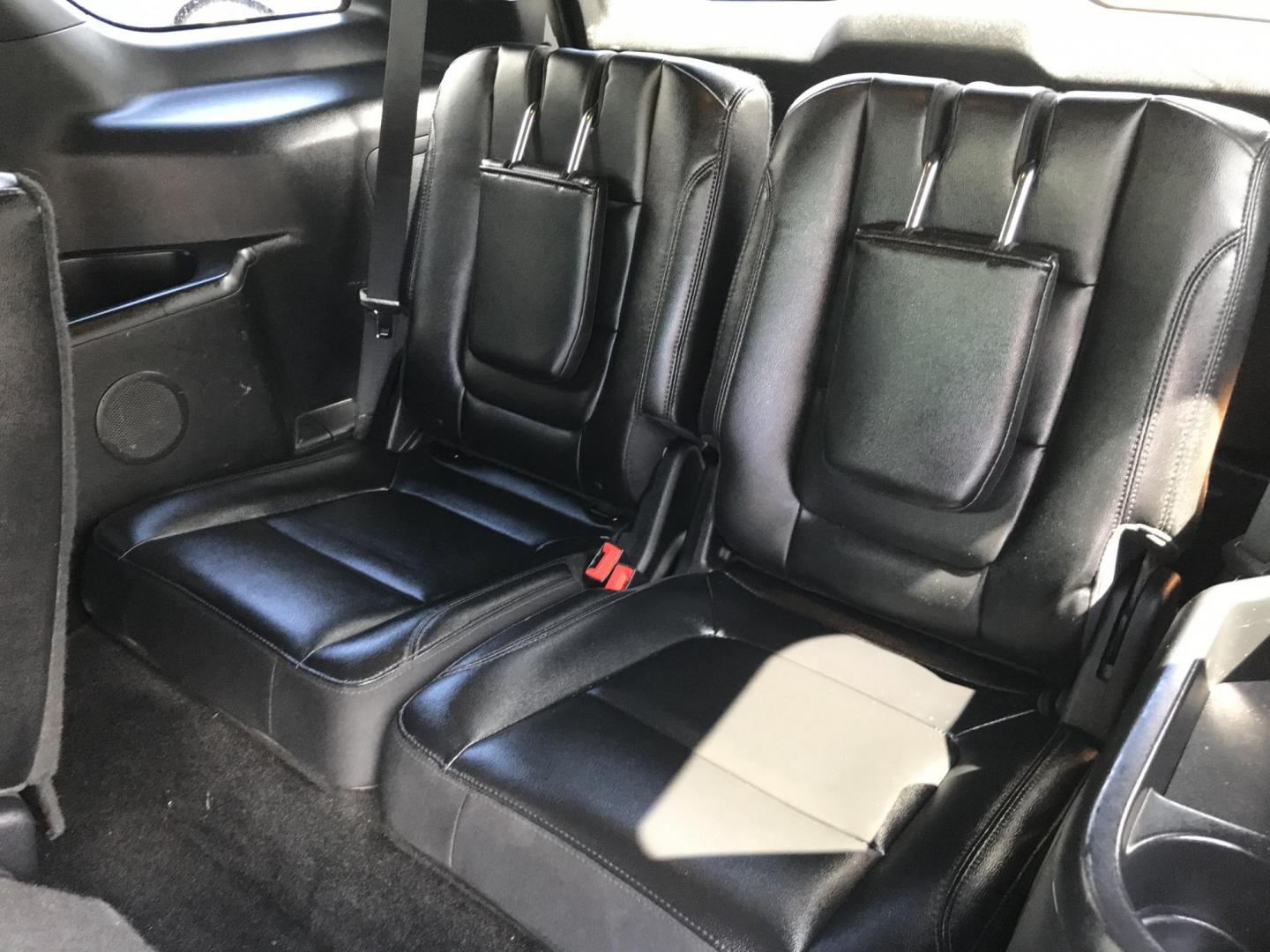 2016 Gray /Black Ford Explorer XLT 4WD (1FM5K8D80GG) with an 3.5L V6 DOHC 24V engine, 6-Speed Automatic transmission, located at 577 Chester Pike, Prospect Park, PA, 19076, (610) 237-1015, 39.886154, -75.302338 - 2016 Ford Explorer XLT: 3rd row seating, 4x4, backup camera, new PA inspection, SUPER CLEAN, runs LIKE NEW! This vehicle comes inspected and has been given a bumper to bumper safety check. It is very clean, reliable, and well maintained. We offer a unique pay plan that is known for being the easi - Photo#18