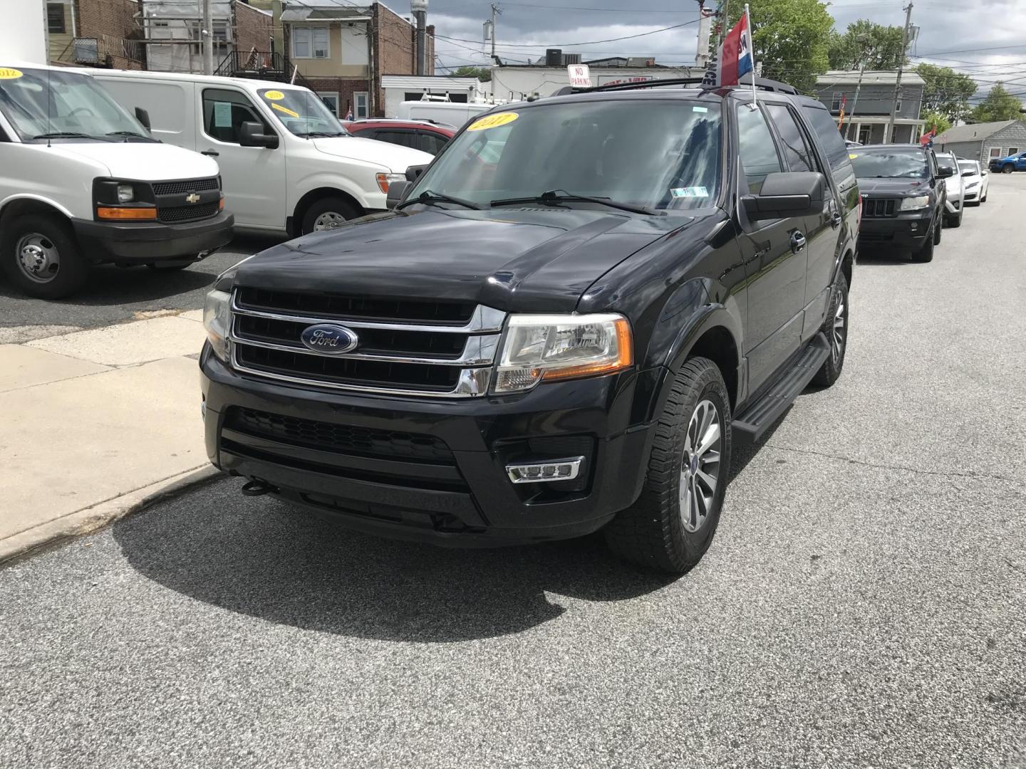 2017 Black /Black Ford Expedition XLT 4WD (1FMJU1JT2HE) with an 3.5L V6 DOHC 24V FFV engine, 6A transmission, located at 577 Chester Pike, Prospect Park, PA, 19076, (610) 237-1015, 39.886154, -75.302338 - 2017 Ford Expedition XLT: Sunroof, 3rd row seating, 4x4, backup camera, new PA inspection, SUPER CLEAN, runs LIKE NEW! This vehicle comes inspected and has been given a bumper to bumper safety check. It is very clean, reliable, and well maintained. We offer a unique pay plan that is known for bei - Photo#2