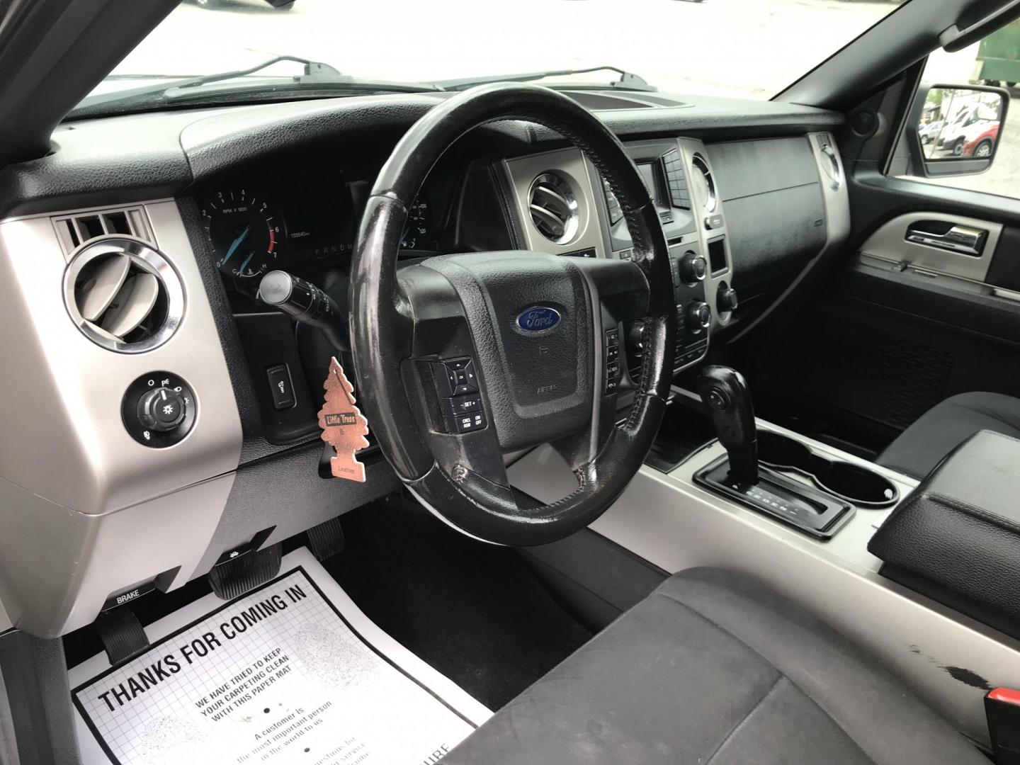 2017 Black /Black Ford Expedition XLT 4WD (1FMJU1JT2HE) with an 3.5L V6 DOHC 24V FFV engine, 6A transmission, located at 577 Chester Pike, Prospect Park, PA, 19076, (610) 237-1015, 39.886154, -75.302338 - 2017 Ford Expedition XLT: Sunroof, 3rd row seating, 4x4, backup camera, new PA inspection, SUPER CLEAN, runs LIKE NEW! This vehicle comes inspected and has been given a bumper to bumper safety check. It is very clean, reliable, and well maintained. We offer a unique pay plan that is known for bei - Photo#10