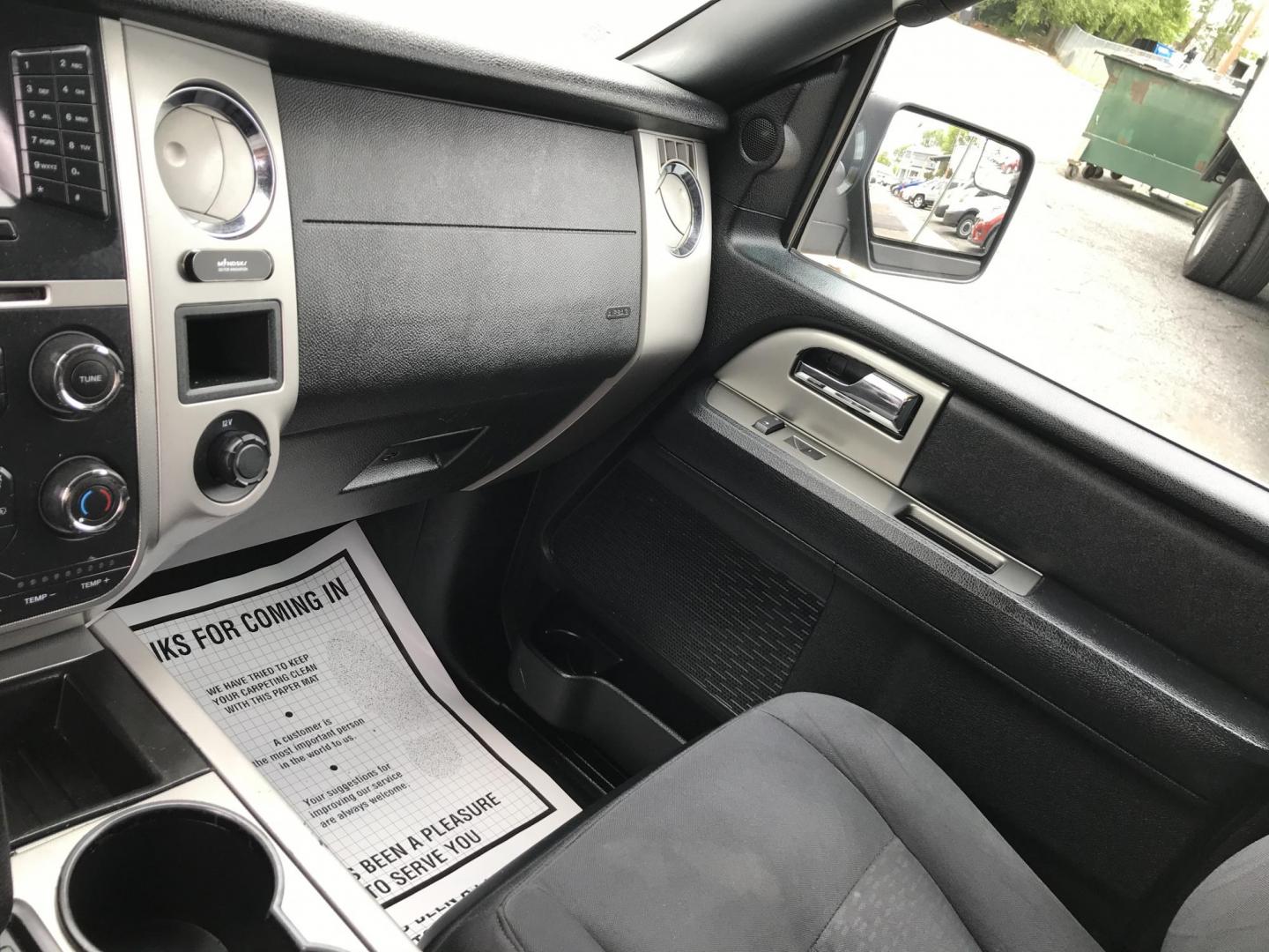 2017 Black /Black Ford Expedition XLT 4WD (1FMJU1JT2HE) with an 3.5L V6 DOHC 24V FFV engine, 6A transmission, located at 577 Chester Pike, Prospect Park, PA, 19076, (610) 237-1015, 39.886154, -75.302338 - 2017 Ford Expedition XLT: Sunroof, 3rd row seating, 4x4, backup camera, new PA inspection, SUPER CLEAN, runs LIKE NEW! This vehicle comes inspected and has been given a bumper to bumper safety check. It is very clean, reliable, and well maintained. We offer a unique pay plan that is known for bei - Photo#14