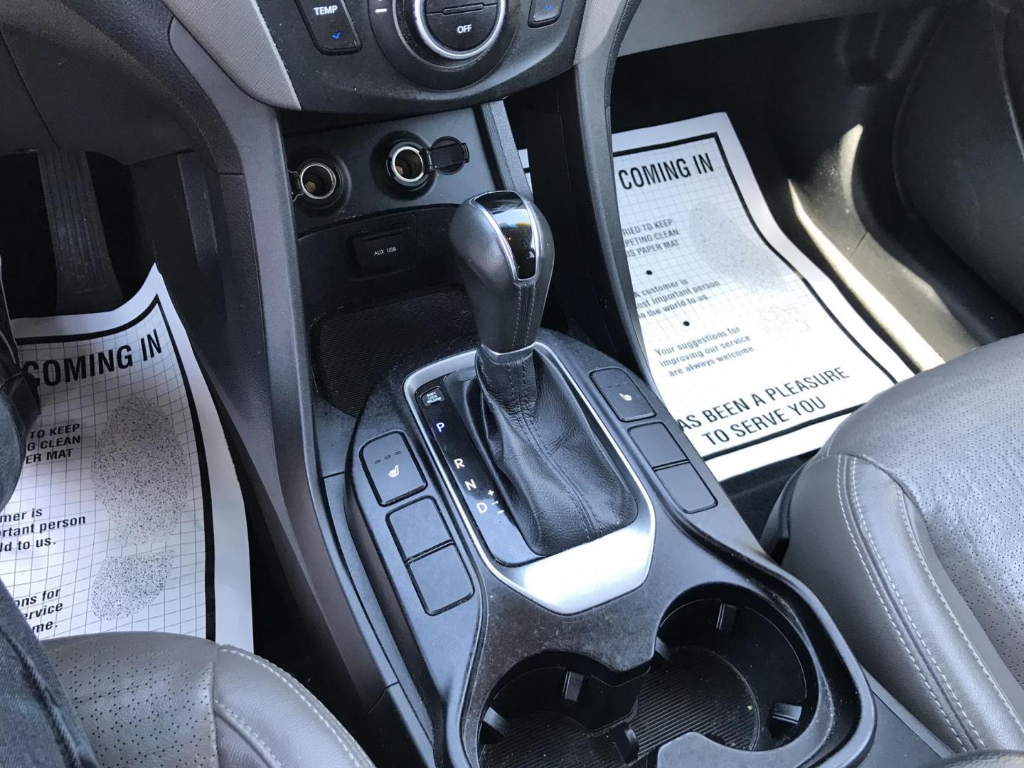 2013 Silver /Gray Hyundai Santa Fe Limited FWD (KM8SR4HF8DU) with an 3.3L V6 DOHC 24V engine, 6-Speed Automatic transmission, located at 577 Chester Pike, Prospect Park, PA, 19076, (610) 237-1015, 39.886154, -75.302338 - 2013 Hyundai Santa Fe LIMITED: Only 100k miles, 3rd row seat, sunroof, backup camera, navigation system, new PA inspection, SUPER CLEAN, runs LIKE NEW! This vehicle comes inspected and has been given a bumper to bumper safety check. It is very clean, reliable, and well maintained. We offer a uniq - Photo#19