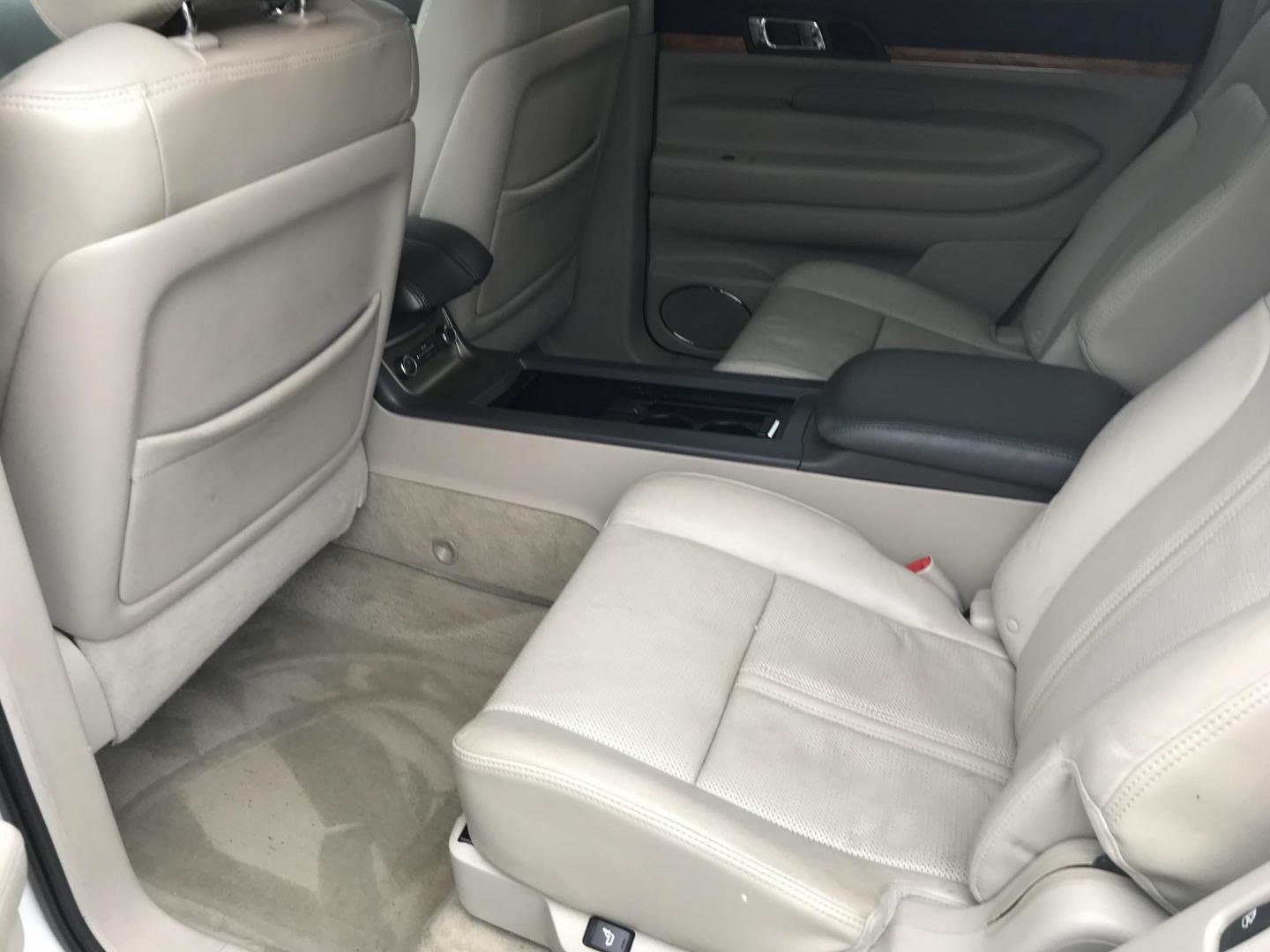 2012 White /Beige Lincoln MKT 3.5L with EcoBoost AWD (2LMHJ5AT6CB) with an 3.5L V6 DOHC 24V TURBO engine, 6-Speed Automatic transmission, located at 577 Chester Pike, Prospect Park, PA, 19076, (610) 237-1015, 39.886154, -75.302338 - 2012 Lincoln MKT: 3rd row seating, navigation system, backup camera, sunroof, AWD, new PA inspection, SUPER CLEAN, runs LIKE NEW! This vehicle comes inspected and has been given a bumper to bumper safety check. It is very clean, reliable, and well maintained. We offer a unique pay plan that is kn - Photo#17