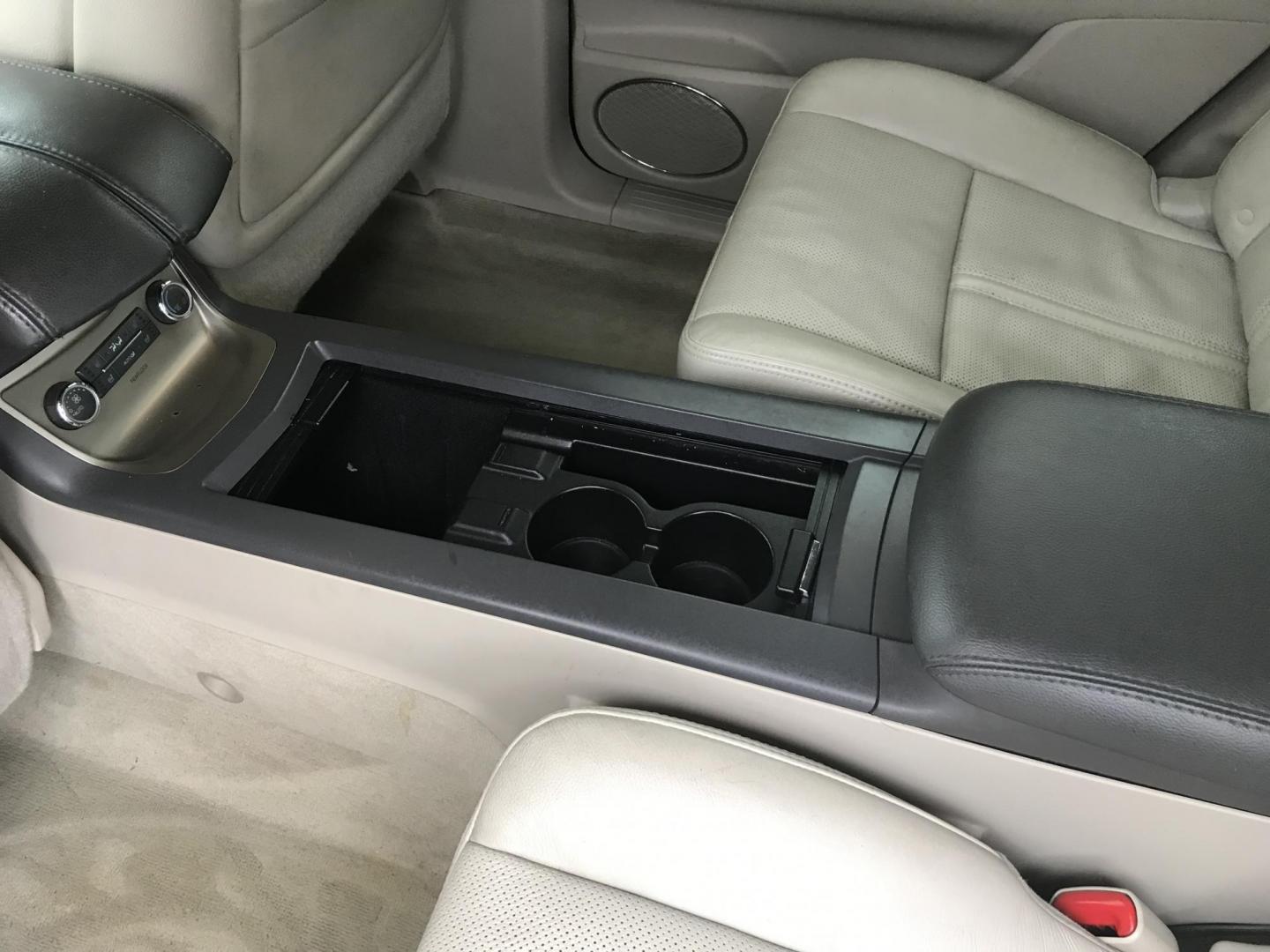 2012 White /Beige Lincoln MKT 3.5L with EcoBoost AWD (2LMHJ5AT6CB) with an 3.5L V6 DOHC 24V TURBO engine, 6-Speed Automatic transmission, located at 577 Chester Pike, Prospect Park, PA, 19076, (610) 237-1015, 39.886154, -75.302338 - 2012 Lincoln MKT: 3rd row seating, navigation system, backup camera, sunroof, AWD, new PA inspection, SUPER CLEAN, runs LIKE NEW! This vehicle comes inspected and has been given a bumper to bumper safety check. It is very clean, reliable, and well maintained. We offer a unique pay plan that is kn - Photo#18