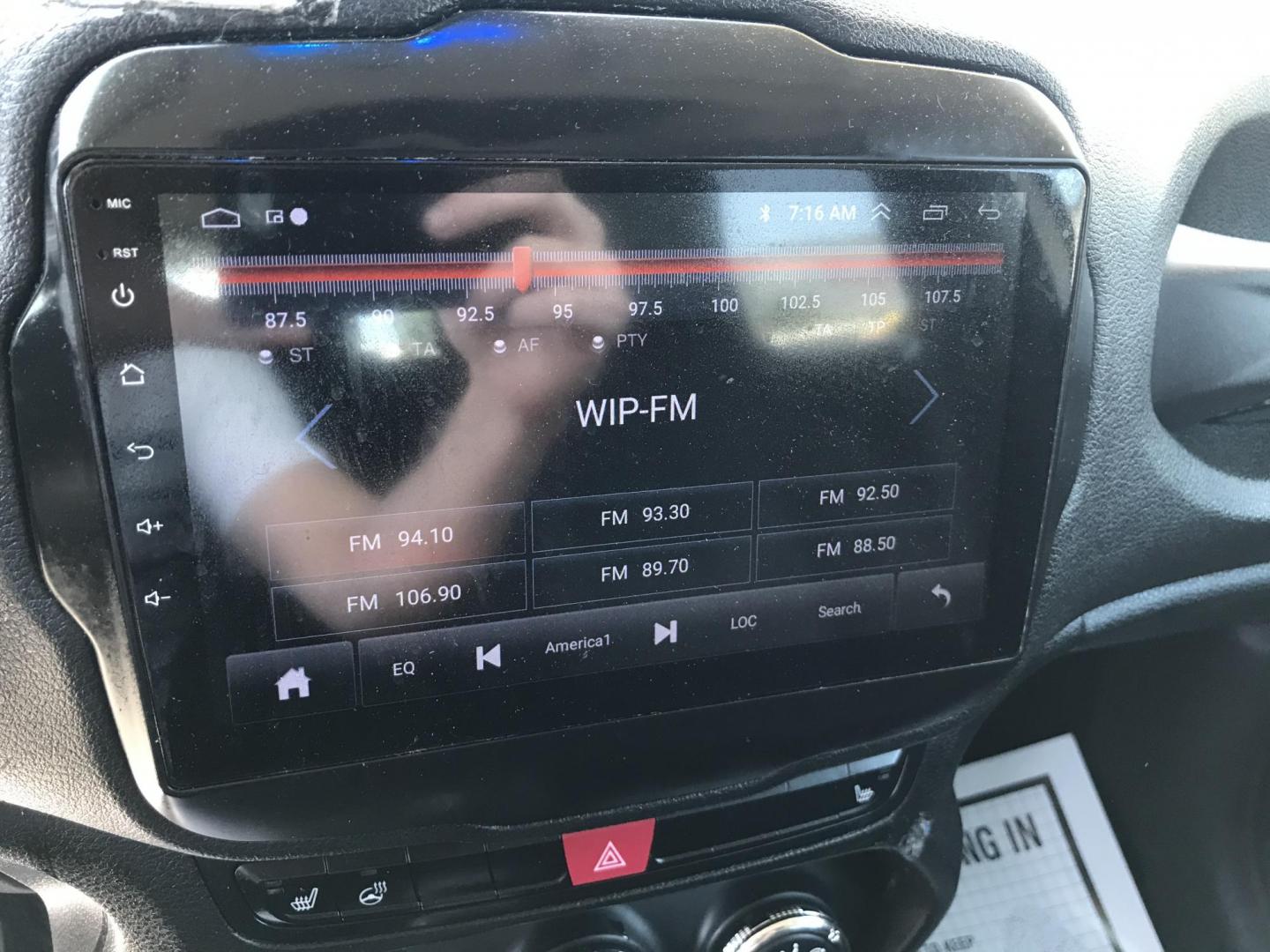 2016 Silver /Black Jeep Renegade Latitude 4WD (ZACCJBBTXGP) with an 2.4L L4 DOHC 16V engine, 6M transmission, located at 577 Chester Pike, Prospect Park, PA, 19076, (610) 237-1015, 39.886154, -75.302338 - 2016 Jeep Renegade Latitude: Only 105k miles, backup camera, great on gas, new PA inspection, SUPER CLEAN, runs LIKE NEW! This vehicle comes inspected and has been given a bumper to bumper safety check. It is very clean, reliable, and well maintained. We offer a unique pay plan that is known for - Photo#14