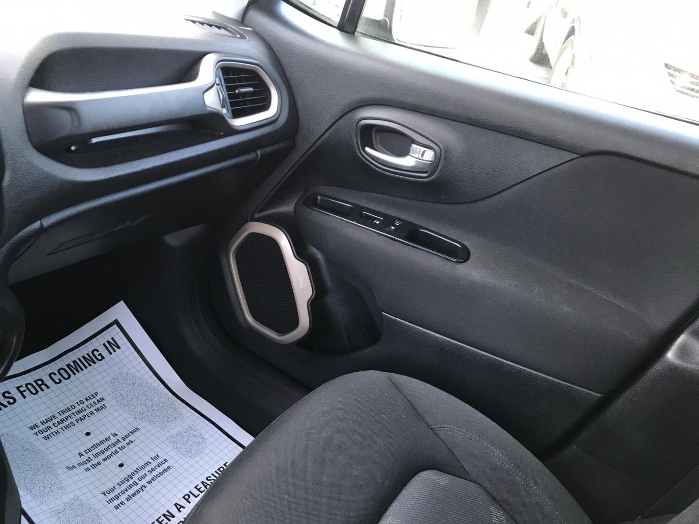 2016 Silver /Black Jeep Renegade Latitude 4WD (ZACCJBBTXGP) with an 2.4L L4 DOHC 16V engine, 6M transmission, located at 577 Chester Pike, Prospect Park, PA, 19076, (610) 237-1015, 39.886154, -75.302338 - 2016 Jeep Renegade Latitude: Only 105k miles, backup camera, great on gas, new PA inspection, SUPER CLEAN, runs LIKE NEW! This vehicle comes inspected and has been given a bumper to bumper safety check. It is very clean, reliable, and well maintained. We offer a unique pay plan that is known for - Photo#17