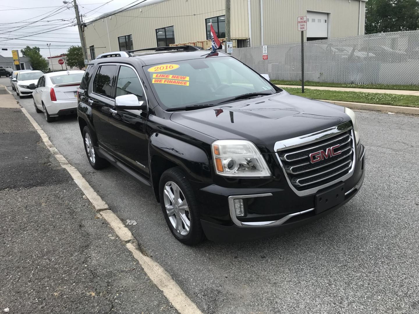 2016 Black /Black GMC Terrain SLT AWD (2GKFLUEK8G6) with an 2.4L L4 DOHC 16V engine, 6A transmission, located at 577 Chester Pike, Prospect Park, PA, 19076, (610) 237-1015, 39.886154, -75.302338 - 2016 GMC Terrain: Navigation system, backup camera, sunroof, new PA inspection, SUPER CLEAN, runs LIKE NEW! This vehicle comes inspected and has been given a bumper to bumper safety check. It is very clean, reliable, and well maintained. We offer a unique pay plan that is known for being the easi - Photo#3