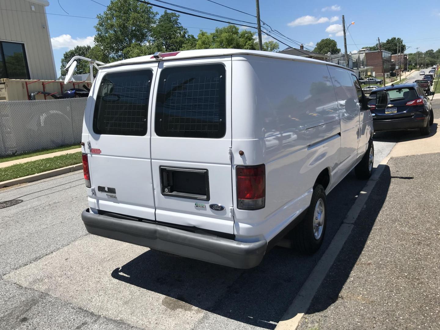 2012 White /Gray Ford E-Series Van E-350 Super Duty Extended (1FTSS3EL9CD) with an 5.4L V8 SOHC 16V FFV engine, 6-Speed Automatic transmission, located at 577 Chester Pike, Prospect Park, PA, 19076, (610) 237-1015, 39.886154, -75.302338 - 2012 Ford E350 Econoline Extended Body • New PA Inspection. Example Financing: • $2,500 Down • $125 Weekly • $250 Bi-Weekly We finance our own vehicles. We do not obtain or review traditional consumer credit reports. Financing decisions are based on verified income, ability to repay, a- Photo#4