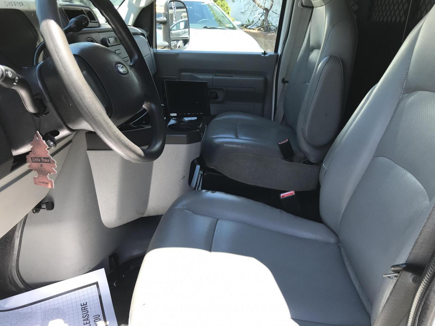 2012 White /Gray Ford E-Series Van E-350 Super Duty Extended (1FTSS3EL9CD) with an 5.4L V8 SOHC 16V FFV engine, 6-Speed Automatic transmission, located at 577 Chester Pike, Prospect Park, PA, 19076, (610) 237-1015, 39.886154, -75.302338 - 2012 Ford E350 Econoline Extended Body • New PA Inspection. Example Financing: • $2,500 Down • $125 Weekly • $250 Bi-Weekly We finance our own vehicles. We do not obtain or review traditional consumer credit reports. Financing decisions are based on verified income, ability to repay, a- Photo#8