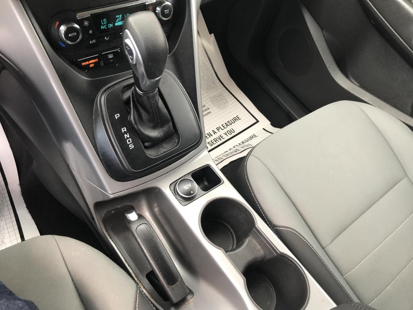 2016 Gray /Gray Ford Escape SE (1FMCU0GX3GU) with an 1.6L L4 DOHC 16V engine, 6-Speed Automatic transmission, located at 577 Chester Pike, Prospect Park, PA, 19076, (610) 237-1015, 39.886154, -75.302338 - 2016 Ford Escape SE: Only 108k miles, new PA inspection, backup camera, SUPER CLEAN, runs LIKE NEW! This vehicle comes inspected and has been given a bumper to bumper safety check. It is very clean, reliable, and well maintained. We offer a unique pay plan that is known for being the easiest and- Photo#15