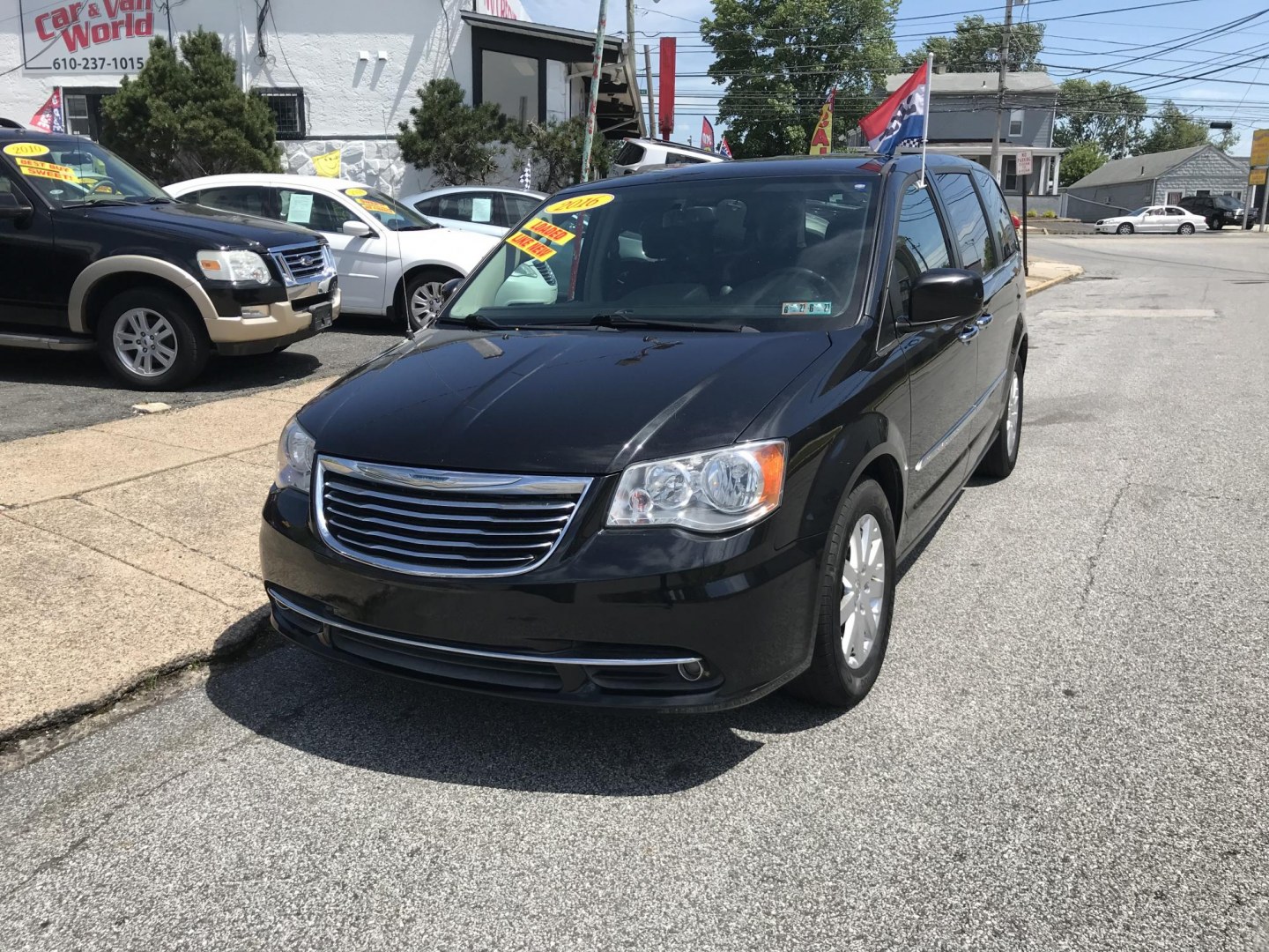 2016 Black /Black Chrysler Town & Country Touring (2C4RC1BG1GR) with an 3.6L V6 DOHC 24V engine, 6A transmission, located at 577 Chester Pike, Prospect Park, PA, 19076, (610) 237-1015, 39.886154, -75.302338 - 2016 Chrylser Town & Country New PA Inspection. Example Financing: • $3000 Down • $100 Weekly • $200 Bi-Weekly We finance our own vehicles. We do not obtain or review traditional consumer credit reports. Financing decisions are based on verified income, ability to repay, and our in-hous- Photo#2