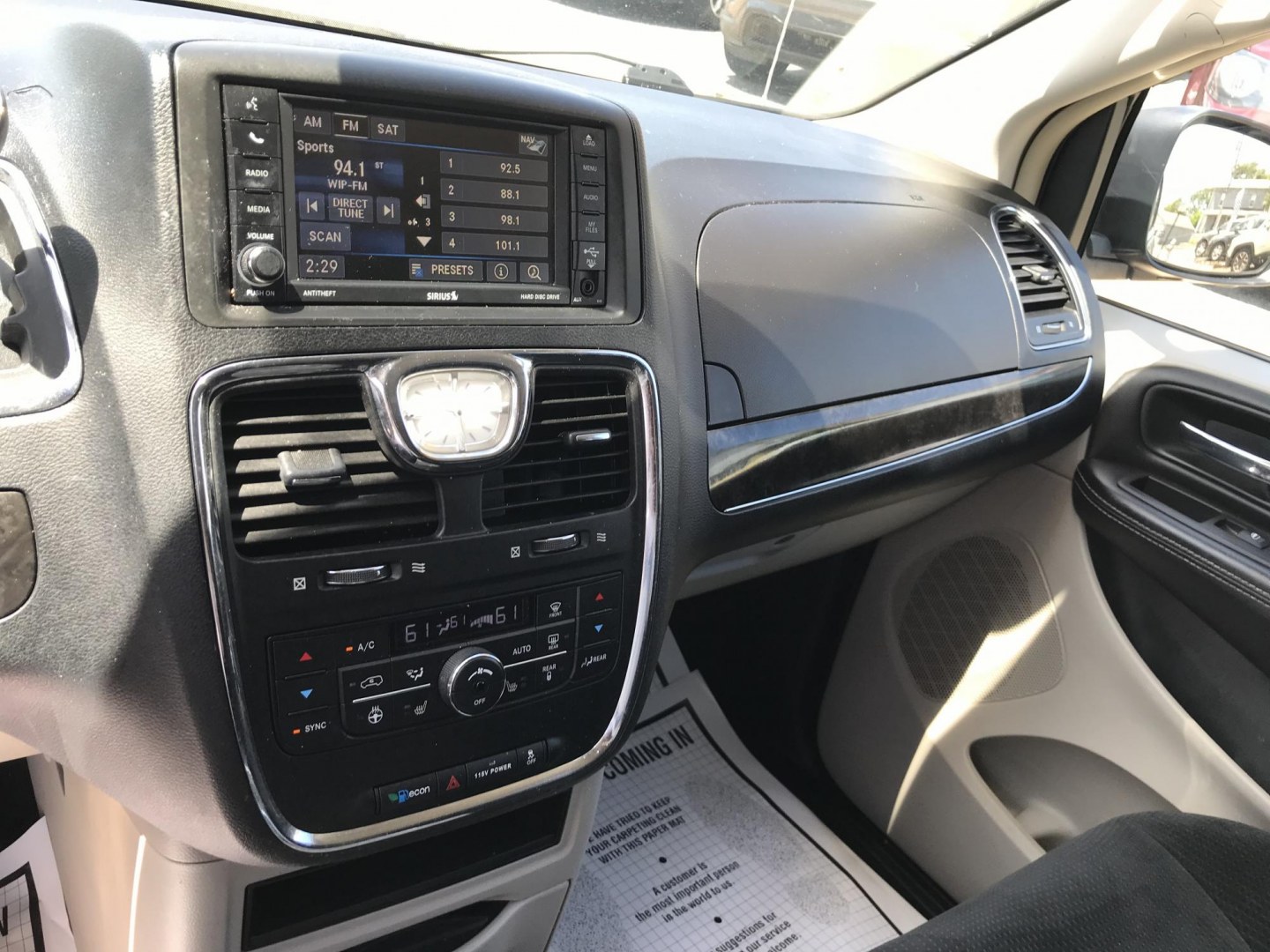 2016 Black /Black Chrysler Town & Country Touring (2C4RC1BG1GR) with an 3.6L V6 DOHC 24V engine, 6A transmission, located at 577 Chester Pike, Prospect Park, PA, 19076, (610) 237-1015, 39.886154, -75.302338 - 2016 Chrylser Town & Country New PA Inspection. Example Financing: • $3000 Down • $100 Weekly • $200 Bi-Weekly We finance our own vehicles. We do not obtain or review traditional consumer credit reports. Financing decisions are based on verified income, ability to repay, and our in-hous- Photo#12