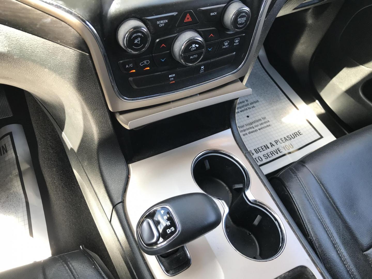 2014 Gray /Black Jeep Grand Cherokee Laredo 4WD (1C4RJFAG5EC) with an 3.6L V6 DOHC 24V engine, 5-Speed Automatic transmission, located at 577 Chester Pike, Prospect Park, PA, 19076, (610) 237-1015, 39.886154, -75.302338 - 2014 Jeep Grand Cherokee Sunroof • New PA Inspection. Example Financing: • $3,500 Down • $100 Weekly • $200 Bi-Weekly We finance our own vehicles. We do not obtain or review traditional consumer credit reports. Financing decisions are based on verified income, ability to repay, and our- Photo#13