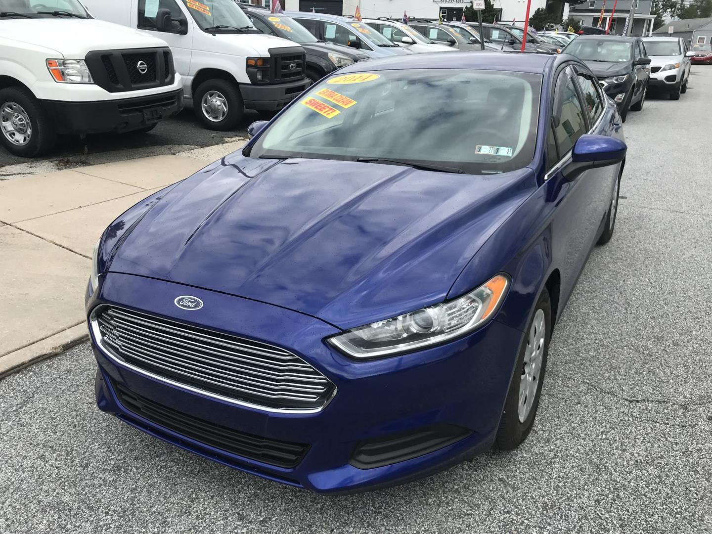 2014 Blue /Gray Ford Fusion S (1FA6P0G76E5) with an 2.5L L4 DOHC 16V engine, Automatic transmission, located at 577 Chester Pike, Prospect Park, PA, 19076, (610) 237-1015, 39.886154, -75.302338 - 2015 Ford Fusion Great on Gas • New PA Inspection. Example Financing: • $2,500 Down • $100 Weekly • $200 Bi-Weekly We finance our own vehicles. We do not obtain or review traditional consumer credit reports. Financing decisions are based on verified income, ability to repay, and our in- Photo#5