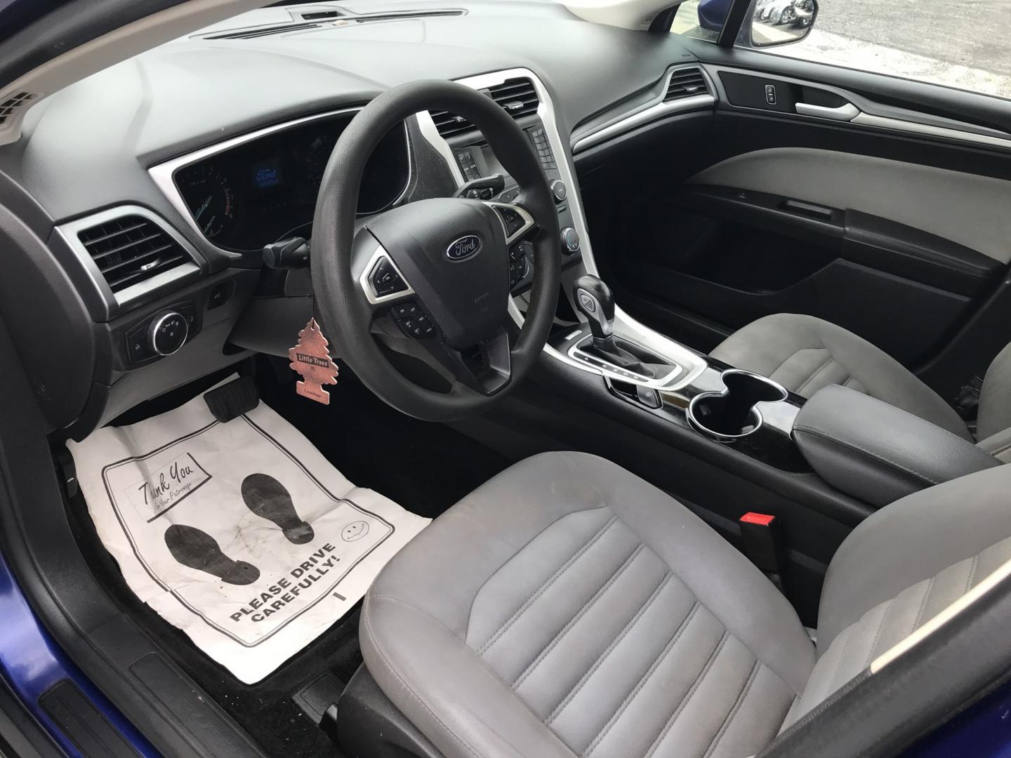 2014 Blue /Gray Ford Fusion S (1FA6P0G76E5) with an 2.5L L4 DOHC 16V engine, Automatic transmission, located at 577 Chester Pike, Prospect Park, PA, 19076, (610) 237-1015, 39.886154, -75.302338 - 2015 Ford Fusion Great on Gas • New PA Inspection. Example Financing: • $2,500 Down • $100 Weekly • $200 Bi-Weekly We finance our own vehicles. We do not obtain or review traditional consumer credit reports. Financing decisions are based on verified income, ability to repay, and our in- Photo#7