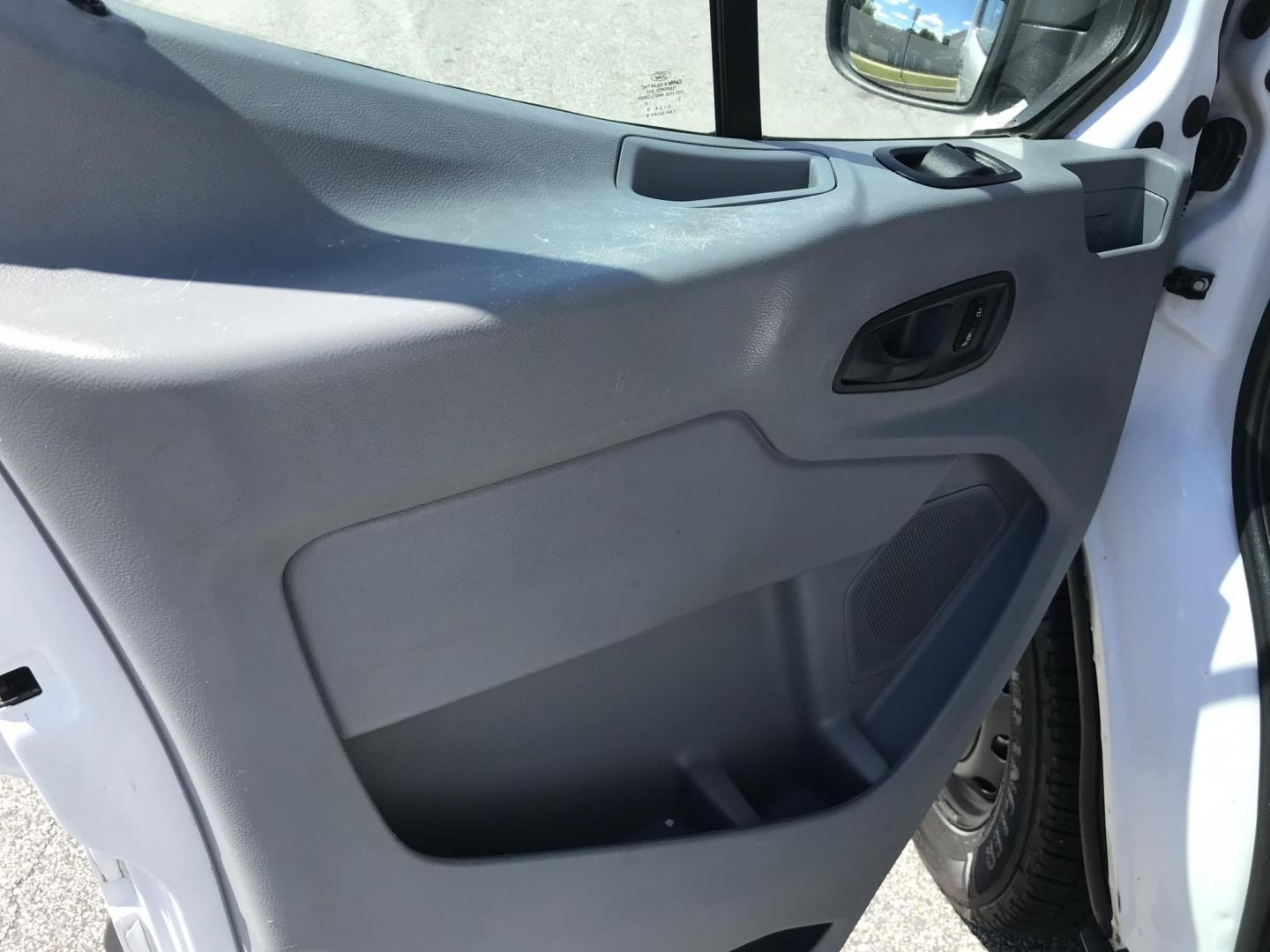 2015 White /Gray Ford Transit 250 Van Medium Roof w/Sliding Pass. 148-in. WB (1FTNR2CM6FK) with an 3.7L V6 DOHC 24V engine, 6-Speed Automatic transmission, located at 577 Chester Pike, Prospect Park, PA, 19076, (610) 237-1015, 39.886154, -75.302338 - 2015 Ford Transit 250 Medium Roof FLEET MAINTAINED • New PA Inspection. Example Financing: • $5,500 Down • $125 Weekly • $250 Bi-Weekly We finance our own vehicles. We do not obtain or review traditional consumer credit reports. Financing decisions are based on verified income, ability- Photo#8