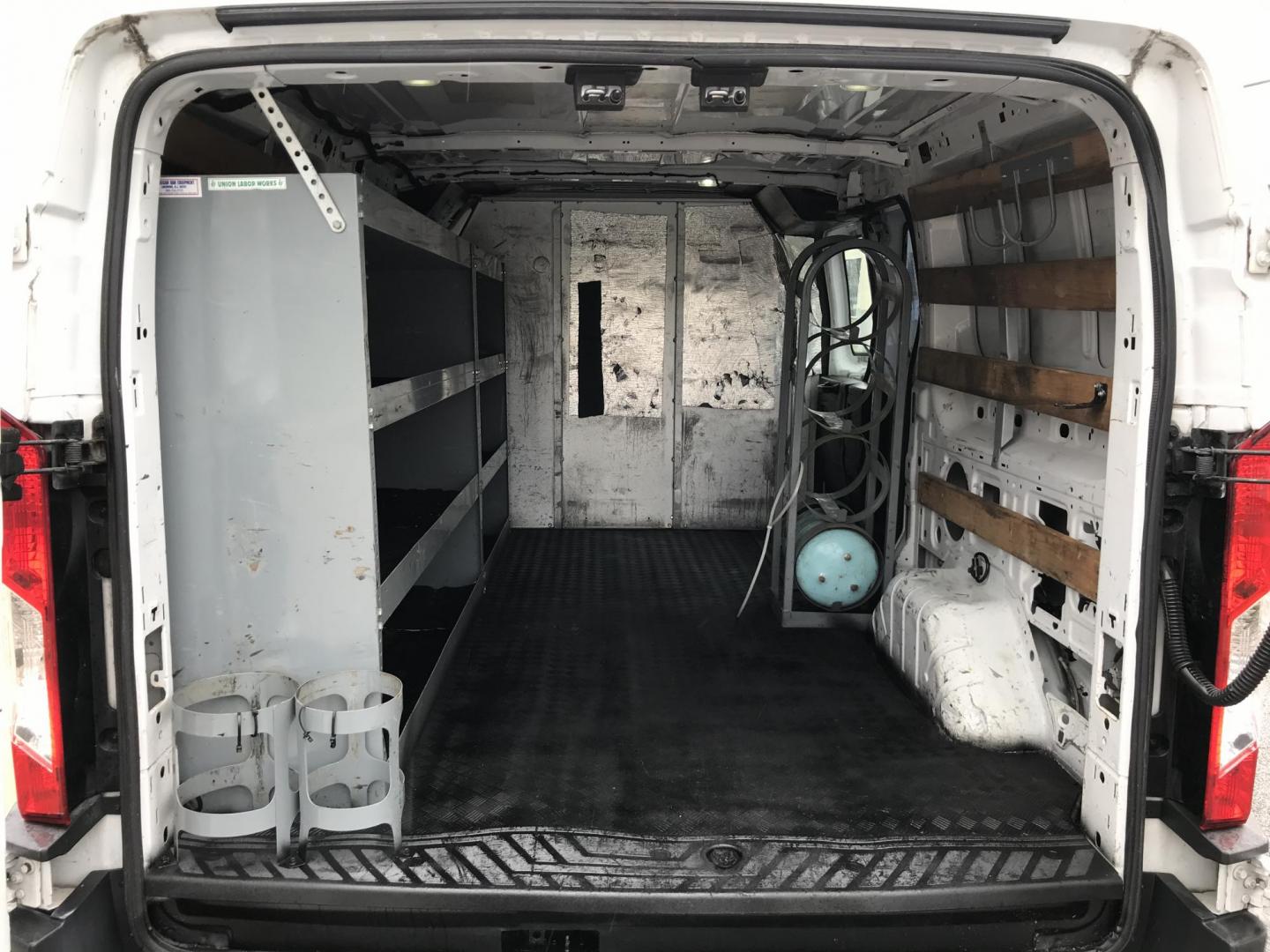2016 White /Gray Ford Transit 250 Van Low Roof 60/40 Pass.130-in. WB (1FTYR1ZM8GK) with an 3.7L V6 DOHC 24V engine, 6A transmission, located at 577 Chester Pike, Prospect Park, PA, 19076, (610) 237-1015, 39.886154, -75.302338 - 2016 Ford Transit 250: Ladder racks, shelving, backup camera, new PA inspection, FLEET MAINTAINED, runs LIKE NEW! This vehicle comes inspected and has been given a bumper to bumper safety check. It is very clean, reliable, and well maintained. We offer a unique pay plan that is known for being th - Photo#14