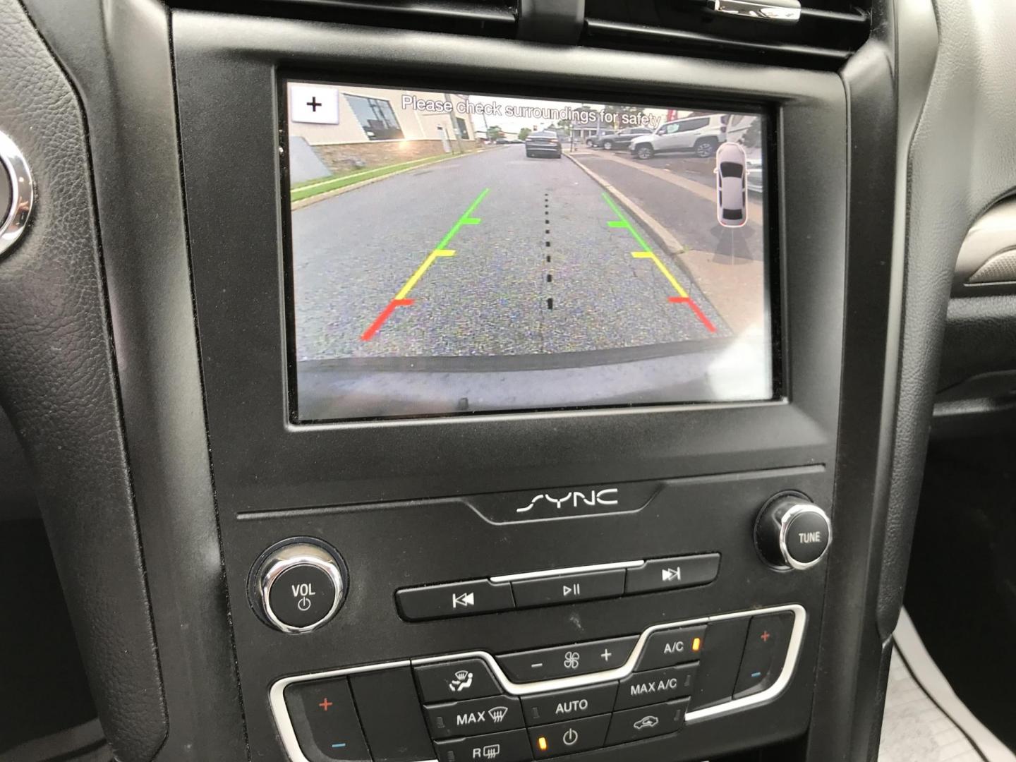 2019 Gray /Beige Ford Fusion SE (3FA6P0HD7KR) with an 1.5L L4 DOHC 16V engine, 6A transmission, located at 577 Chester Pike, Prospect Park, PA, 19076, (610) 237-1015, 39.886154, -75.302338 - 2019 Ford Fusion: Navigation system, backup camera, great on gas, new PA inspection, runs LIKE NEW! This vehicle comes inspected and has been given a bumper to bumper safety check. It is very clean, reliable, and well maintained. We offer a unique pay plan that is known for being the easiest and - Photo#14