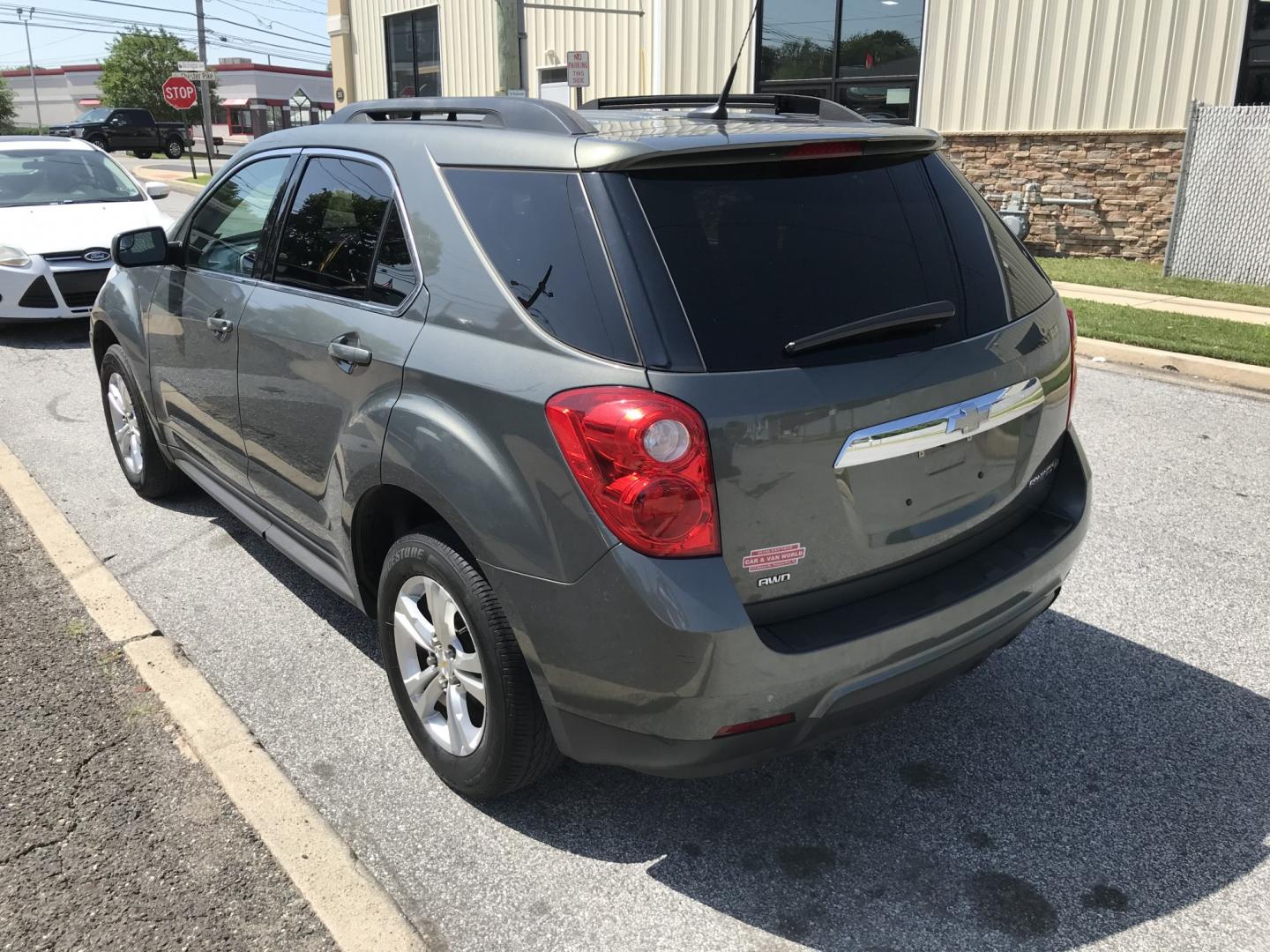 2012 Gray /Gray Chevrolet Equinox 1LT AWD (2GNFLEEK3C6) with an 2.4L L4 DOHC 16V engine, 6-Speed Automatic transmission, located at 577 Chester Pike, Prospect Park, PA, 19076, (610) 237-1015, 39.886154, -75.302338 - 2012 Chevy Equinox LT: Only 114k miles, AWD, backup camera, new PA inspection, SUPER CLEAN, runs LIKE NEW! This vehicle comes inspected and has been given a bumper to bumper safety check. It is very clean, reliable, and well maintained. We offer a unique pay plan that is known for being the easie- Photo#5