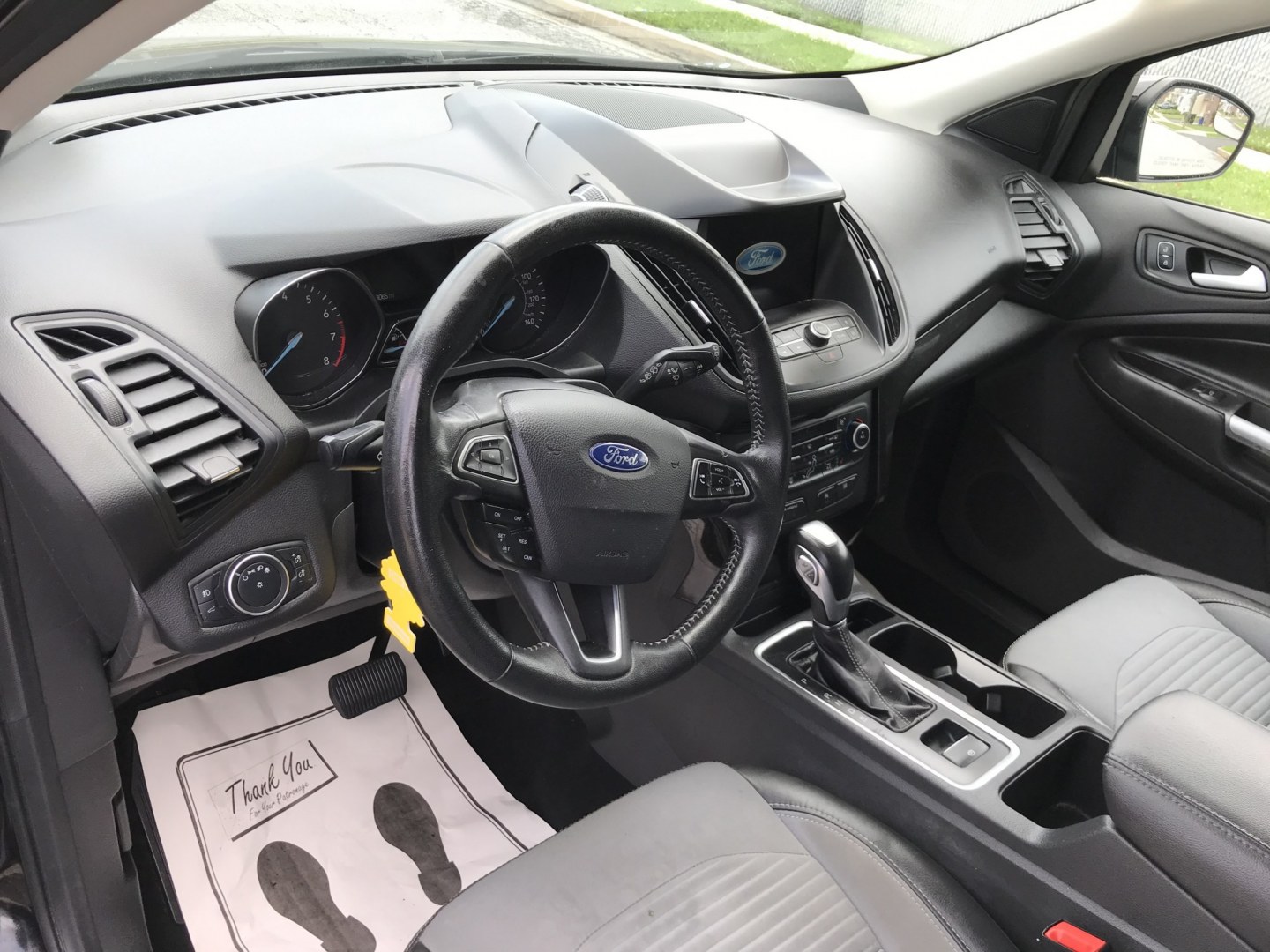 2019 Black /Black Ford Escape SE (1FMCU9GD7KU) with an 1.5 V4 engine, Automatic transmission, located at 577 Chester Pike, Prospect Park, PA, 19076, (610) 237-1015, 39.886154, -75.302338 - 2019 Ford Escape SE: 4x4, great on gas, new PA inspection, backup camera, SUPER CLEAN, runs LIKE NEW! This vehicle comes inspected and has been given a bumper to bumper safety check. It is very clean, reliable, and well maintained. We offer a unique pay plan that is known for being the easiest an- Photo#9