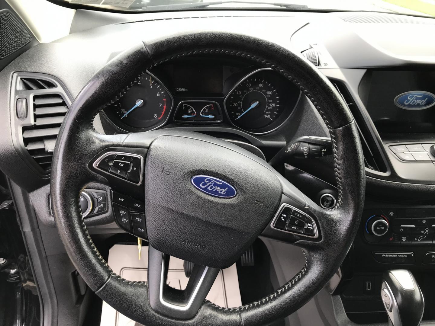 2019 Black /Black Ford Escape SE 4WD (1FMCU9GD7KU) with an 1.5L L4 DOHC 16V engine, 6A transmission, located at 577 Chester Pike, Prospect Park, PA, 19076, (610) 237-1015, 39.886154, -75.302338 - 2019 Ford Escape SE: 4x4, great on gas, new PA inspection, backup camera, SUPER CLEAN, runs LIKE NEW! This vehicle comes inspected and has been given a bumper to bumper safety check. It is very clean, reliable, and well maintained. We offer a unique pay plan that is known for being the easiest an- Photo#10