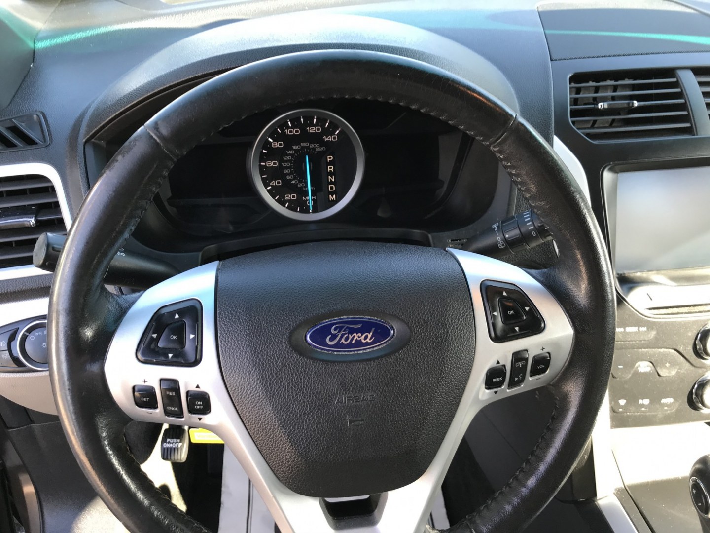 2015 Brown /Gray Ford Explorer XLT 4WD (1FM5K8D81FG) with an 3.5L V6 DOHC 24V engine, 6-Speed Automatic transmission, located at 577 Chester Pike, Prospect Park, PA, 19076, (610) 237-1015, 39.886154, -75.302338 - 2015 Ford Explorer XLT: Backup camera, 3rd row seating, 4x4, SUPER CLEAN, runs LIKE NEW! This vehicle comes inspected and has been given a bumper to bumper safety check. It is very clean, reliable, and well maintained. We offer a unique pay plan that is known for being the easiest and fastest fin- Photo#9