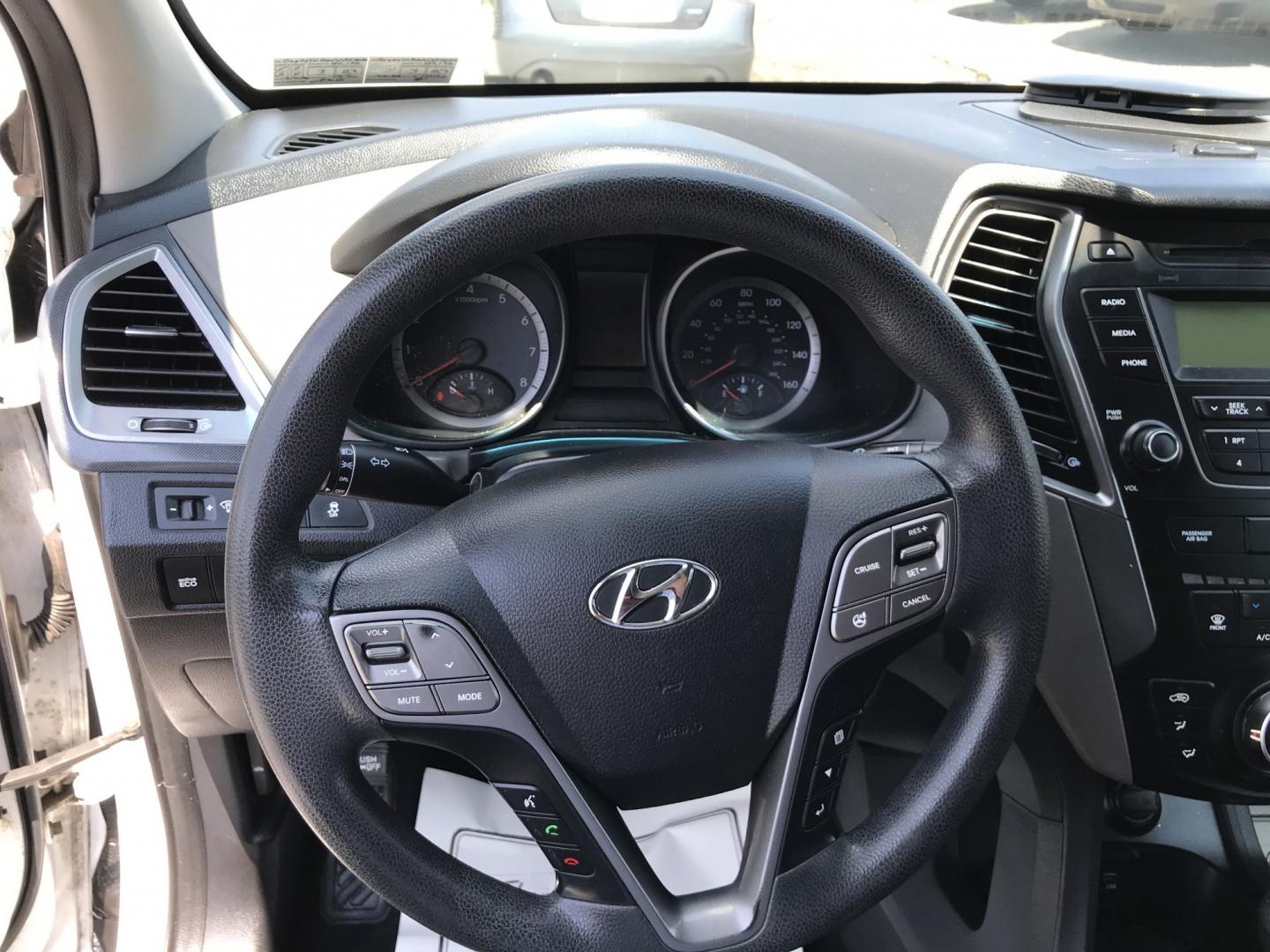 2016 White /Gray Hyundai Santa Fe Sport 2.4 AWD (5XYZTDLB6GG) with an 2.4L L4 DOHC 16V engine, 6A transmission, located at 577 Chester Pike, Prospect Park, PA, 19076, (610) 237-1015, 39.886154, -75.302338- Photo#12