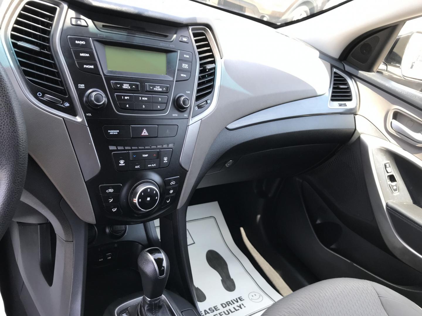 2016 White /Gray Hyundai Santa Fe Sport 2.4 AWD (5XYZTDLB6GG) with an 2.4L L4 DOHC 16V engine, 6A transmission, located at 577 Chester Pike, Prospect Park, PA, 19076, (610) 237-1015, 39.886154, -75.302338- Photo#13