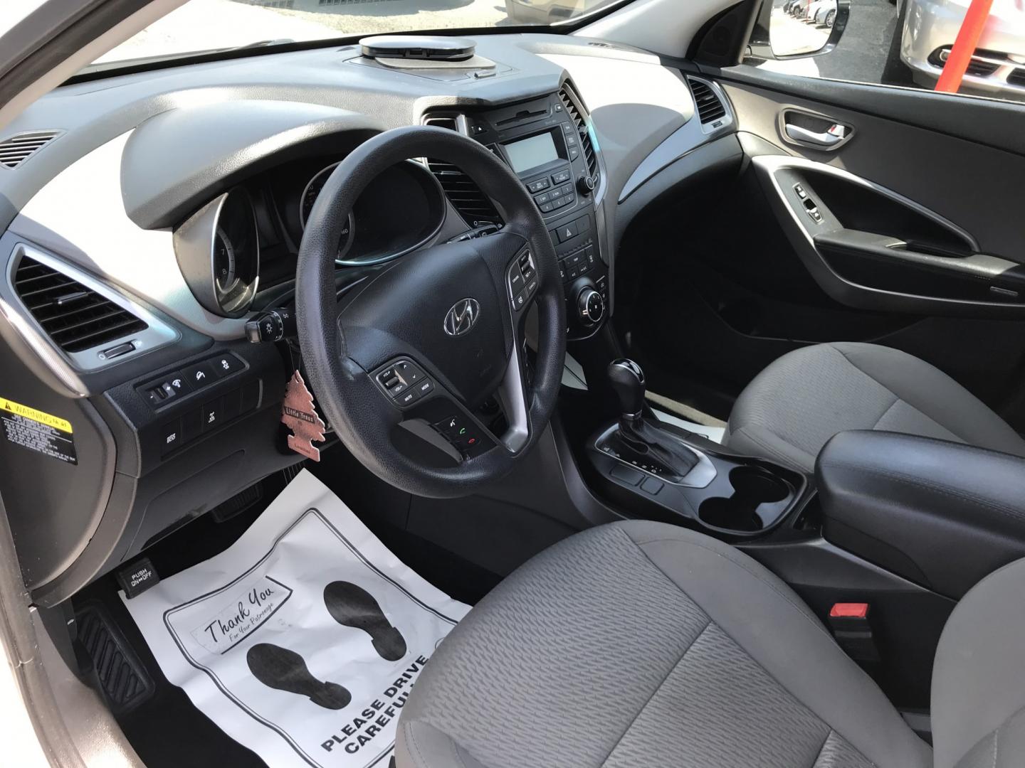 2016 White /Gray Hyundai Santa Fe Sport 2.4 AWD (5XYZTDLB6GG) with an 2.4L L4 DOHC 16V engine, 6A transmission, located at 577 Chester Pike, Prospect Park, PA, 19076, (610) 237-1015, 39.886154, -75.302338- Photo#11