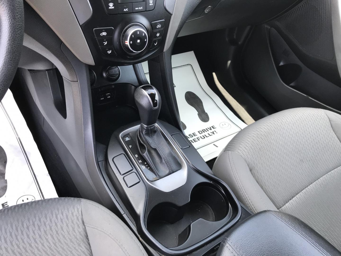 2016 White /Gray Hyundai Santa Fe Sport 2.4 AWD (5XYZTDLB6GG) with an 2.4L L4 DOHC 16V engine, 6A transmission, located at 577 Chester Pike, Prospect Park, PA, 19076, (610) 237-1015, 39.886154, -75.302338- Photo#14