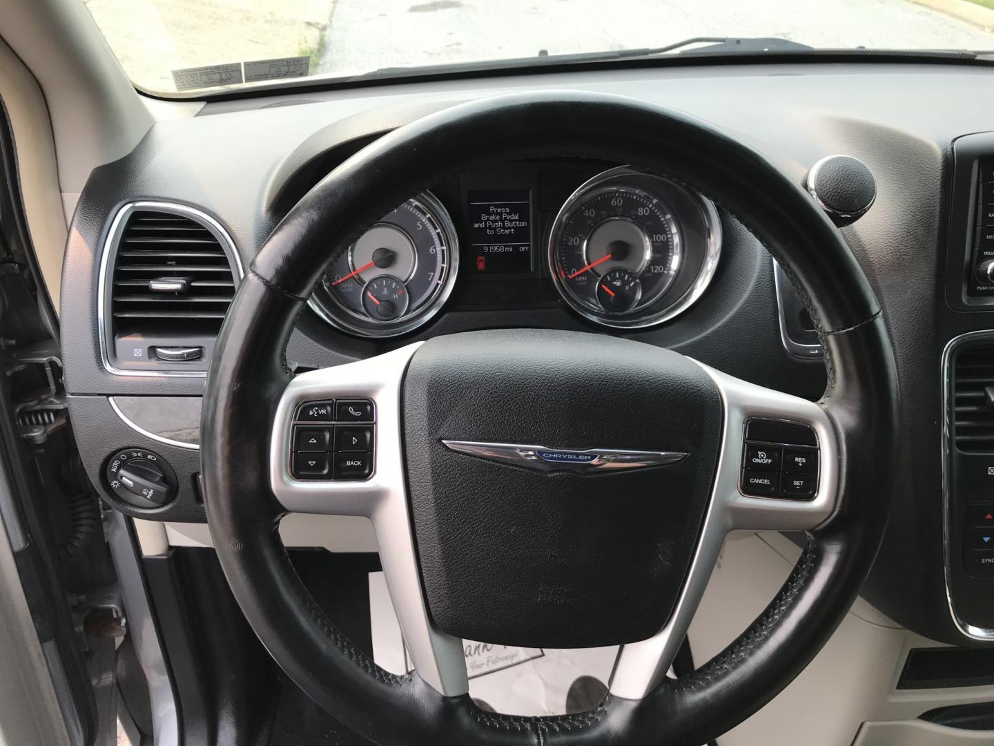 2015 Silver /Black Chrysler Town & Country Touring-L (2C4RC1CG4FR) with an 3.6L V6 DOHC 24V engine, 6A transmission, located at 577 Chester Pike, Prospect Park, PA, 19076, (610) 237-1015, 39.886154, -75.302338 - 2015 Chrylser Town & Country L 91k miles • Stow N Go Seating Example Financing: • $3,500 Down • $100 Weekly • $200 Bi-Weekly We finance our own vehicles. We do not obtain or review traditional consumer credit reports. Financing decisions are based on verified income, ability to repay,- Photo#10