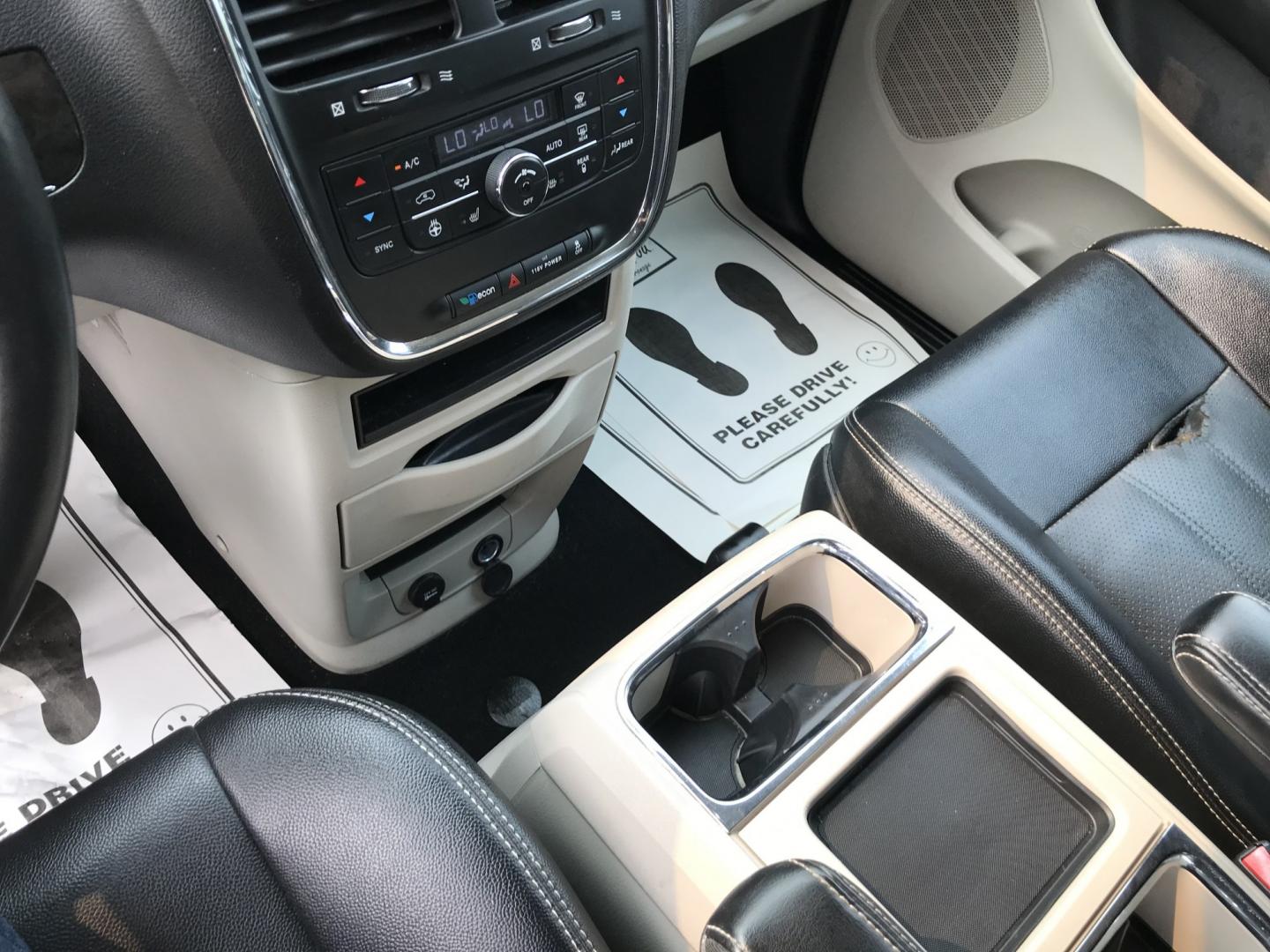 2015 Silver /Black Chrysler Town & Country Touring-L (2C4RC1CG4FR) with an 3.6L V6 DOHC 24V engine, 6A transmission, located at 577 Chester Pike, Prospect Park, PA, 19076, (610) 237-1015, 39.886154, -75.302338 - 2015 Chrylser Town & Country L 91k miles • Stow N Go Seating Example Financing: • $3,500 Down • $100 Weekly • $200 Bi-Weekly We finance our own vehicles. We do not obtain or review traditional consumer credit reports. Financing decisions are based on verified income, ability to repay,- Photo#14