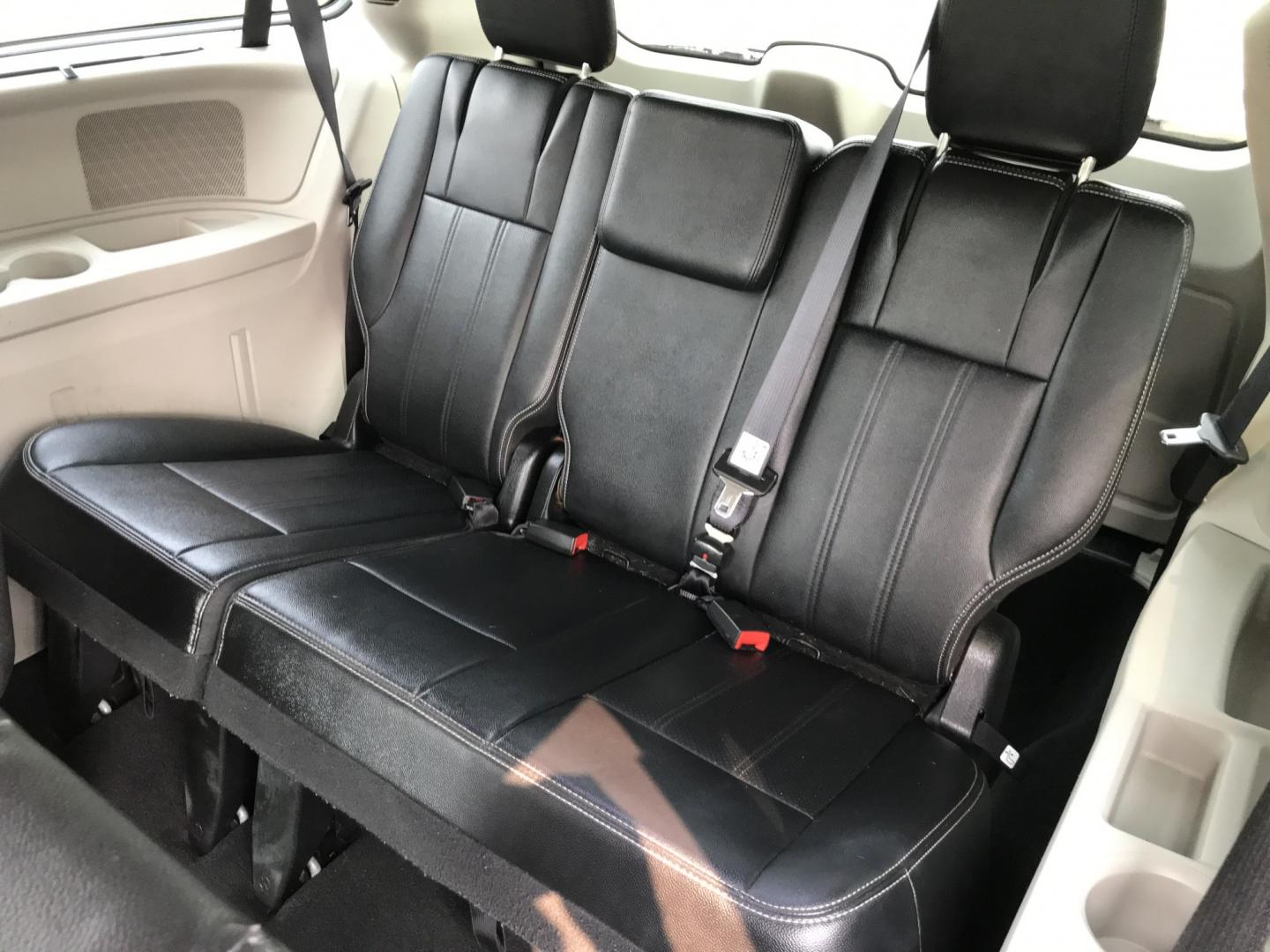 2015 Silver /Black Chrysler Town & Country Touring-L (2C4RC1CG4FR) with an 3.6L V6 DOHC 24V engine, 6A transmission, located at 577 Chester Pike, Prospect Park, PA, 19076, (610) 237-1015, 39.886154, -75.302338 - 2015 Chrylser Town & Country L 91k miles • Stow N Go Seating Example Financing: • $3,500 Down • $100 Weekly • $200 Bi-Weekly We finance our own vehicles. We do not obtain or review traditional consumer credit reports. Financing decisions are based on verified income, ability to repay,- Photo#19