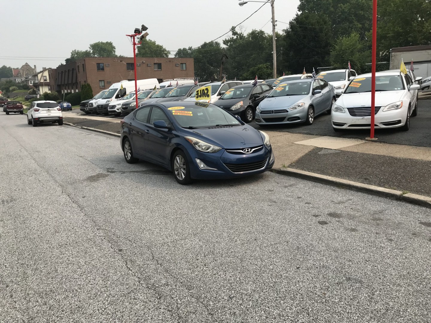 2016 Blue /Gray Hyundai Elantra Limited (KMHDH4AE5GU) with an 1.8L L4 DOHC 16V engine, 6A transmission, located at 577 Chester Pike, Prospect Park, PA, 19076, (610) 237-1015, 39.886154, -75.302338 - 2016 Hyundai Elantra 126k Miles • New PA Inspection. Example Financing: • $2,500 Down • $100 Weekly • $200 Bi-Weekly We finance our own vehicles. We do not obtain or review traditional consumer credit reports. Financing decisions are based on verified income, ability to repay, and our- Photo#1