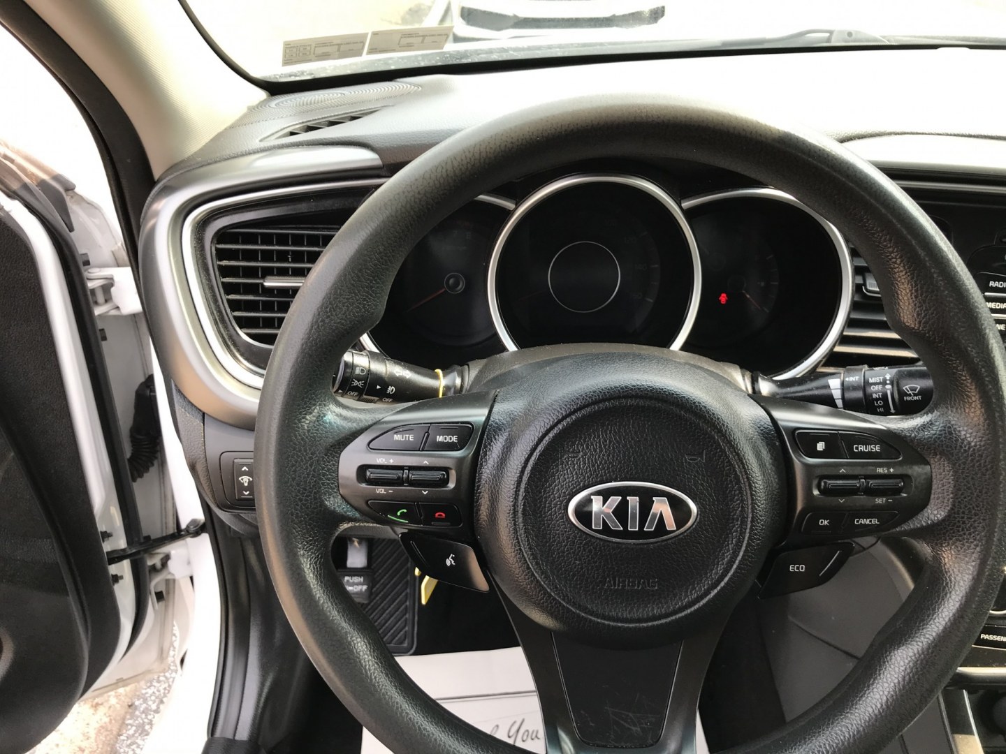 2015 White /Gray Kia Optima LX (5XXGM4A74FG) with an 2.4L L4 DOHC 16V engine, 6A transmission, located at 577 Chester Pike, Prospect Park, PA, 19076, (610) 237-1015, 39.886154, -75.302338 - 2015 Kia Optima LX 125k miles • New PA Inspection Example Financing: • $2,500 Down • $100 Weekly • $200 Bi-Weekly We finance our own vehicles. We do not obtain or review traditional consumer credit reports. Financing decisions are based on verified income, ability to repay, and our in-- Photo#10